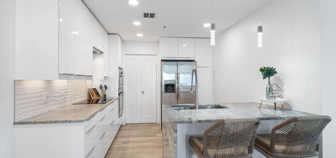 TOPS'L BEACH MANOR - Residential Lease