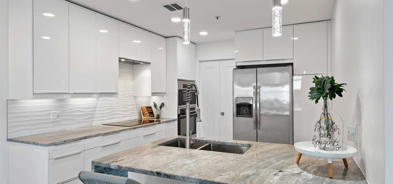 TOPS'L BEACH MANOR - Residential Lease