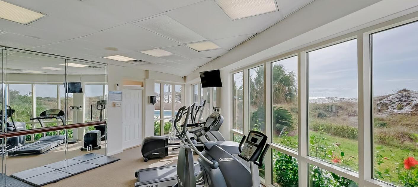 TOPS'L BEACH MANOR - Residential Lease