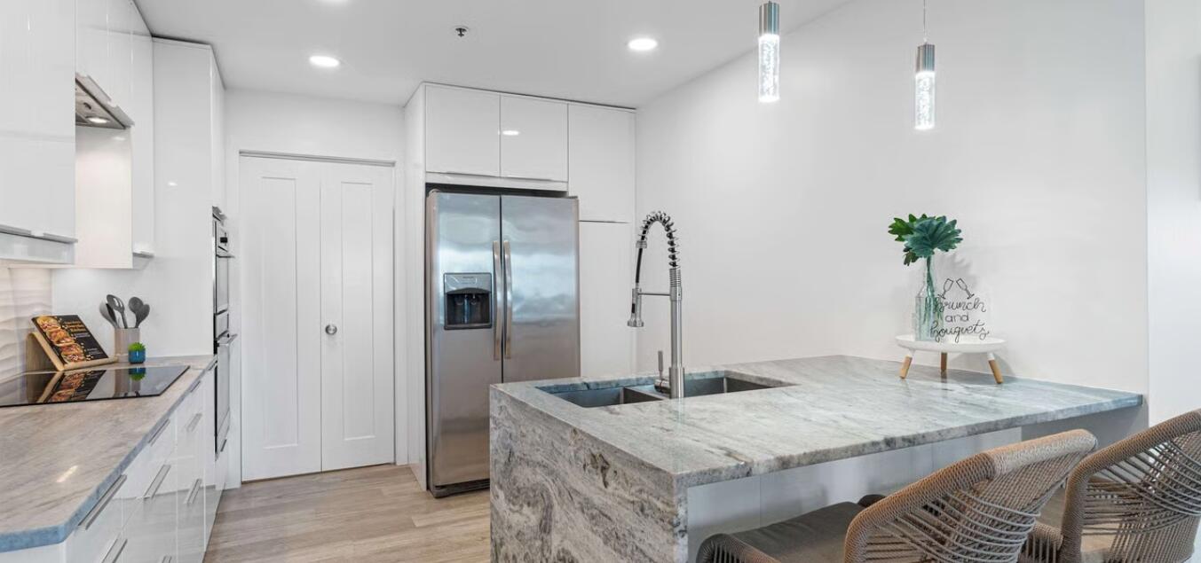 TOPS'L BEACH MANOR - Residential Lease