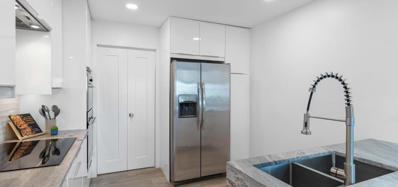 TOPS'L BEACH MANOR - Residential Lease