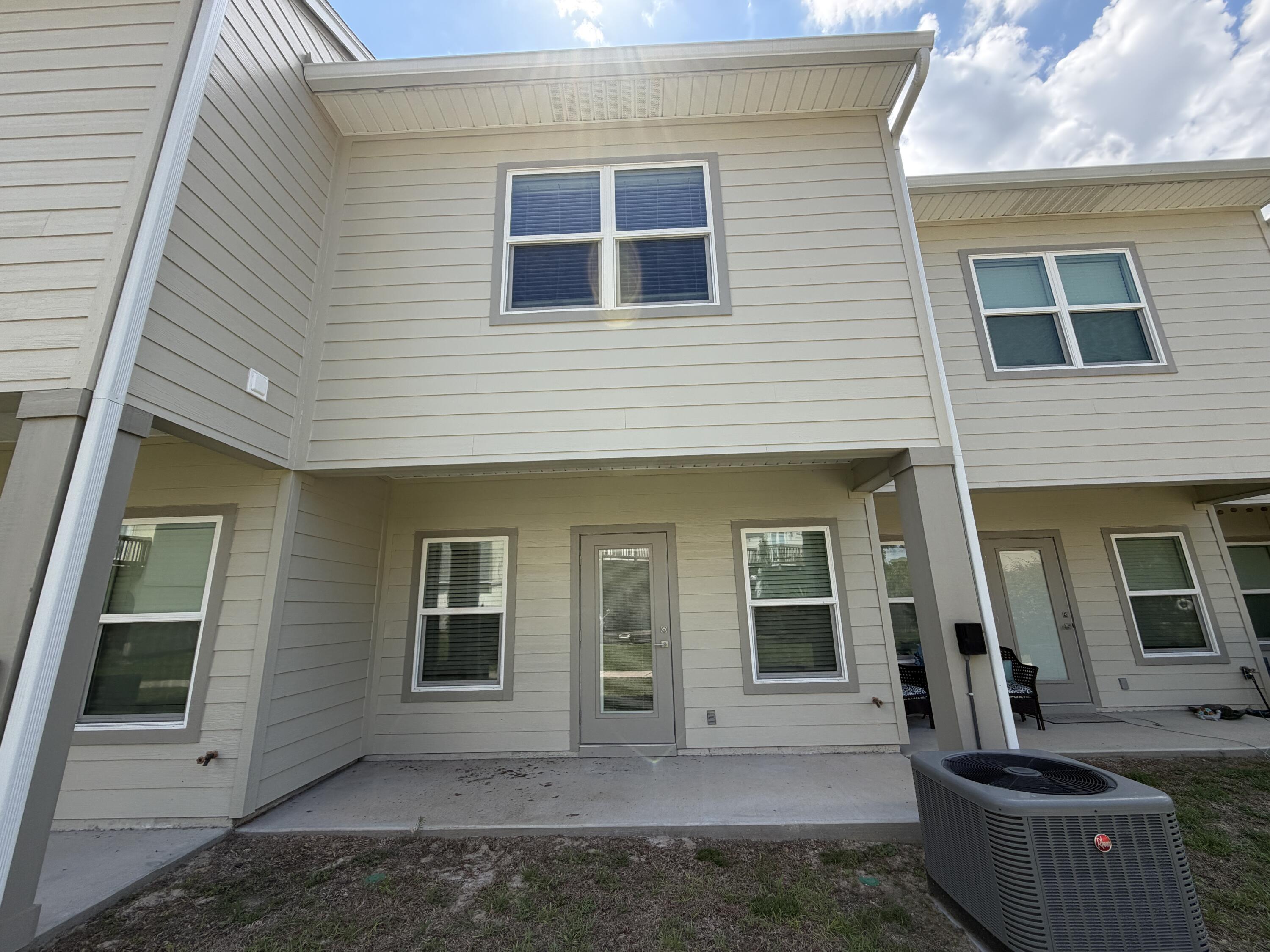 HIDDEN BAY VILLAGE - Residential Lease