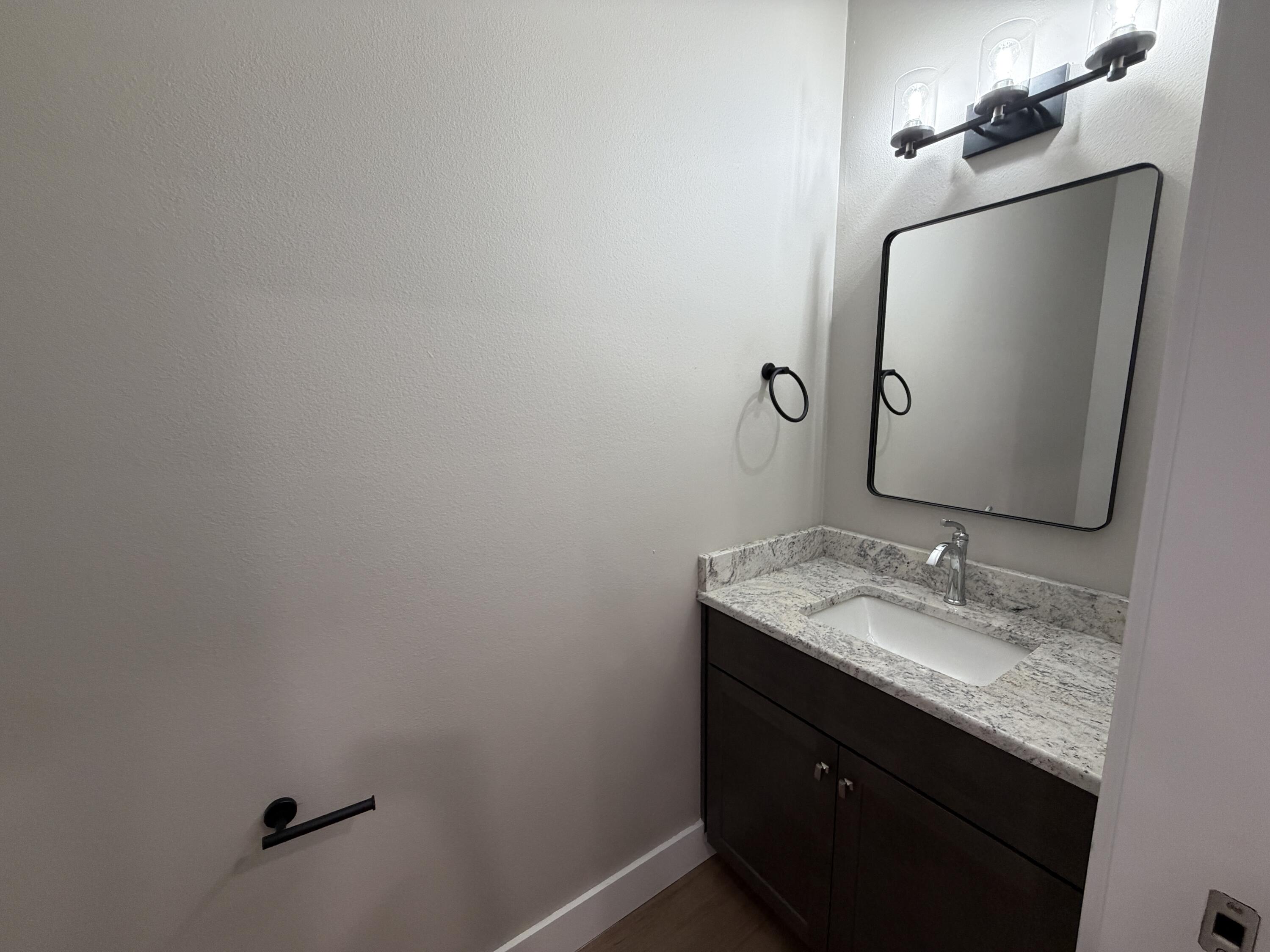 HIDDEN BAY VILLAGE - Residential Lease