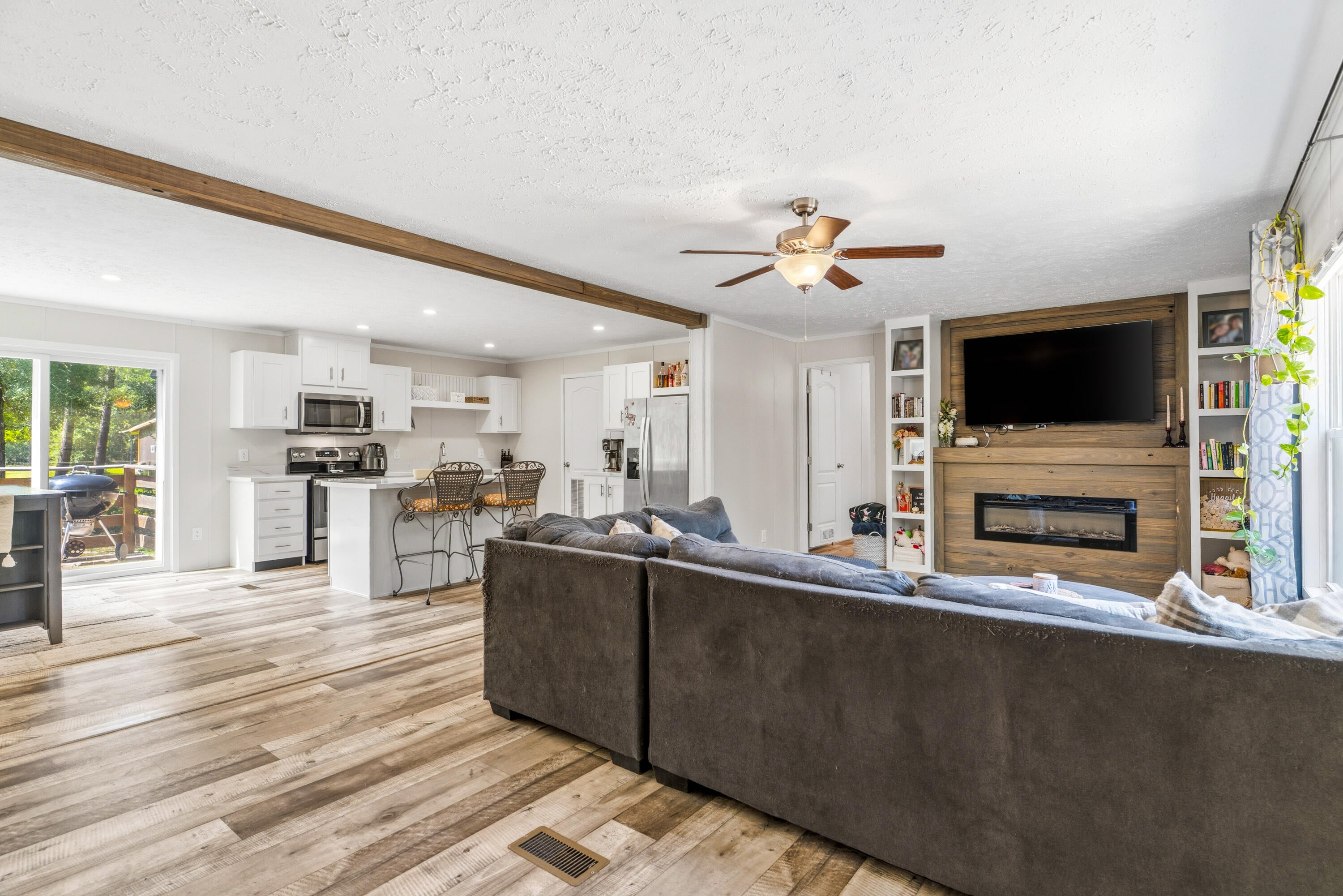 OAKWOOD HILLS - Residential