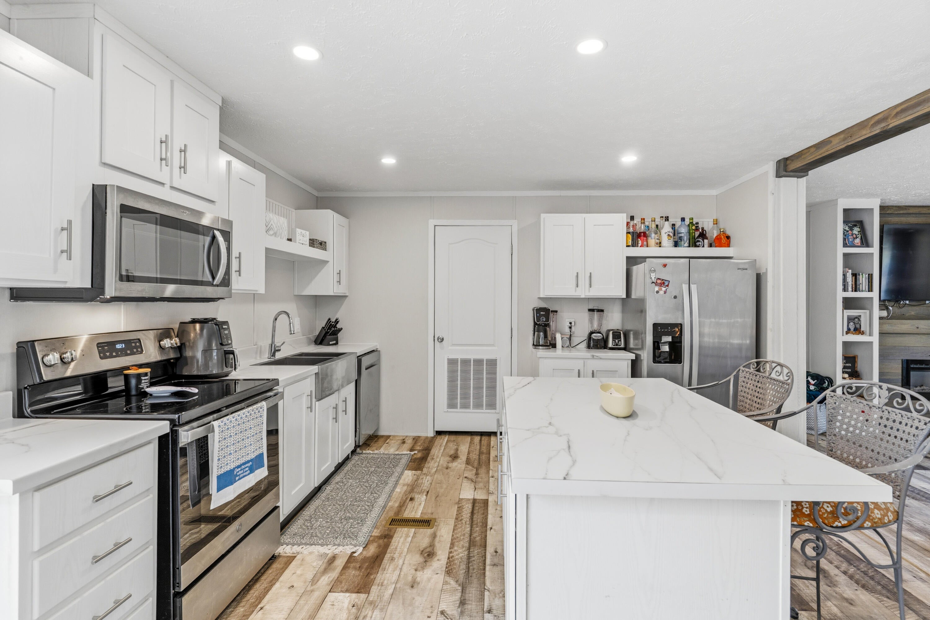 OAKWOOD HILLS - Residential