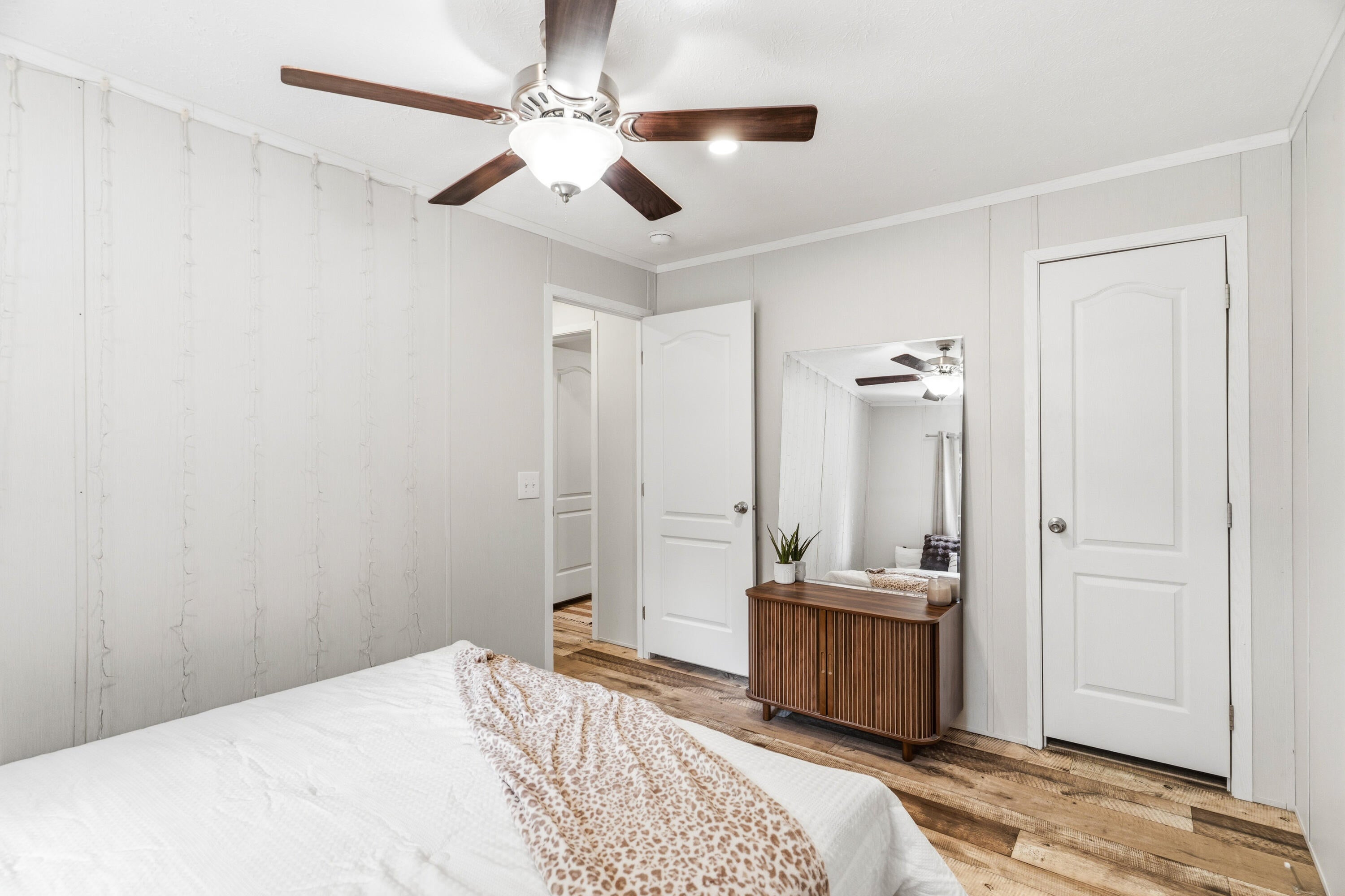 OAKWOOD HILLS - Residential