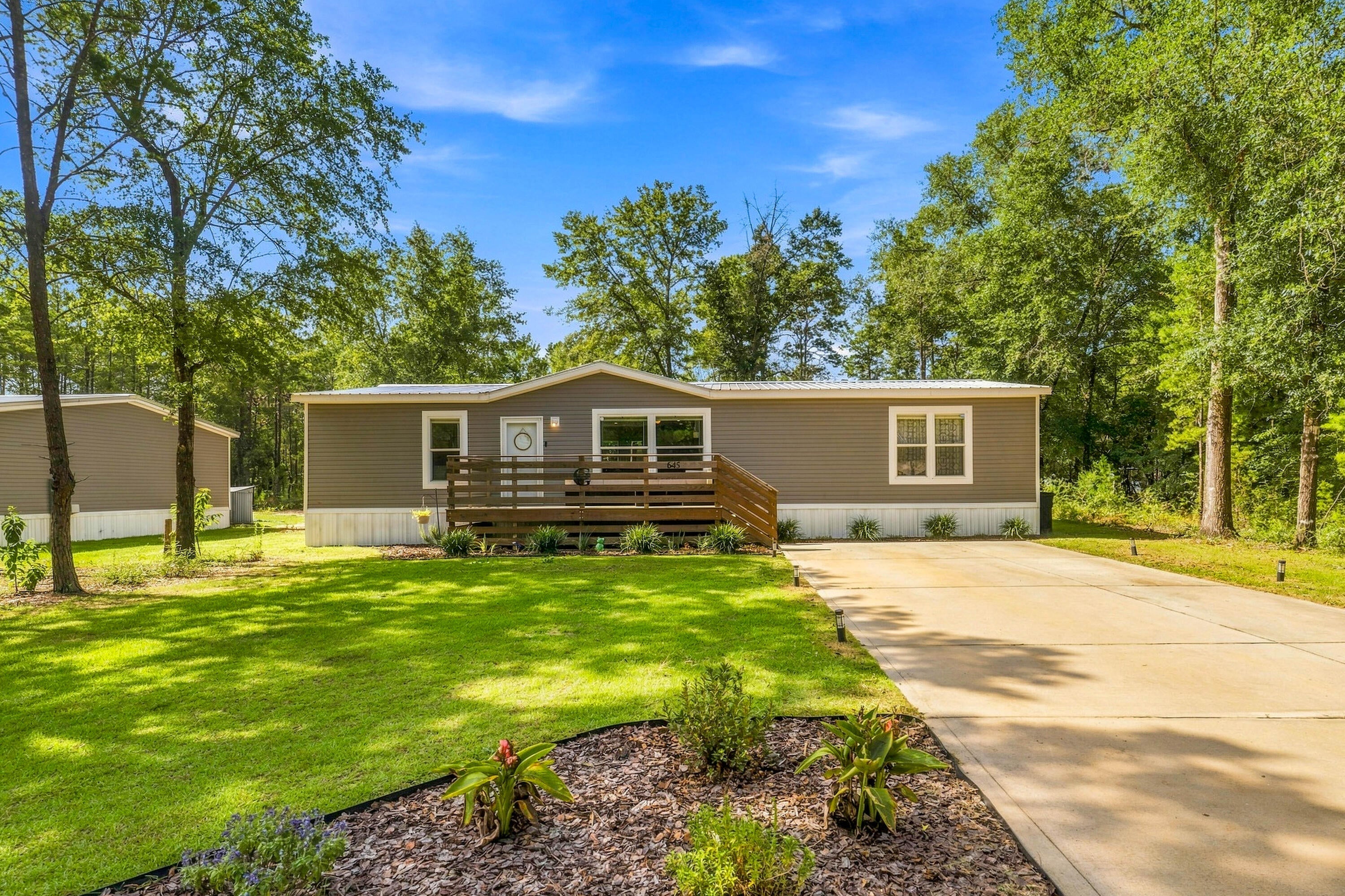 OAKWOOD HILLS - Residential