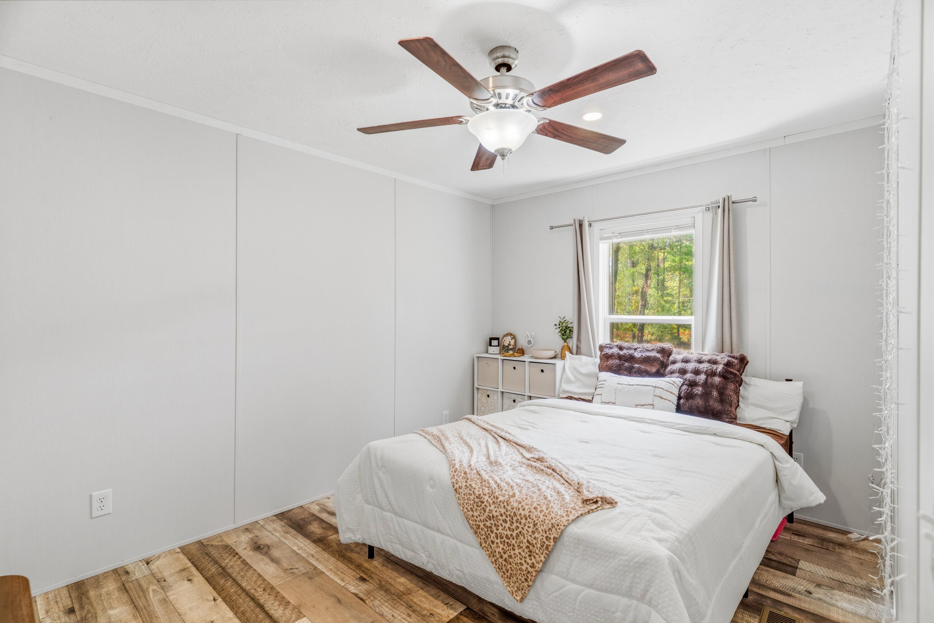 OAKWOOD HILLS - Residential