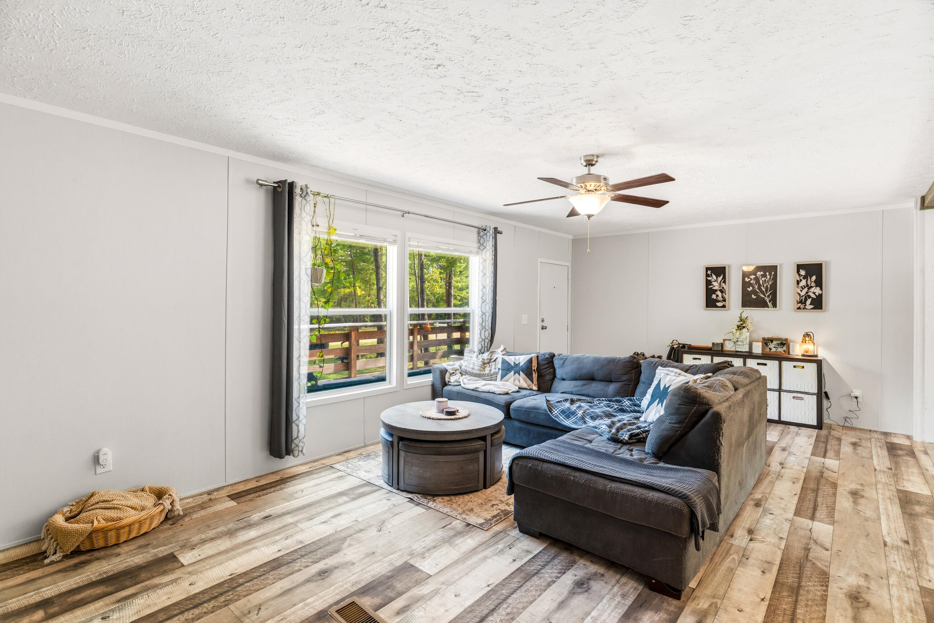 OAKWOOD HILLS - Residential