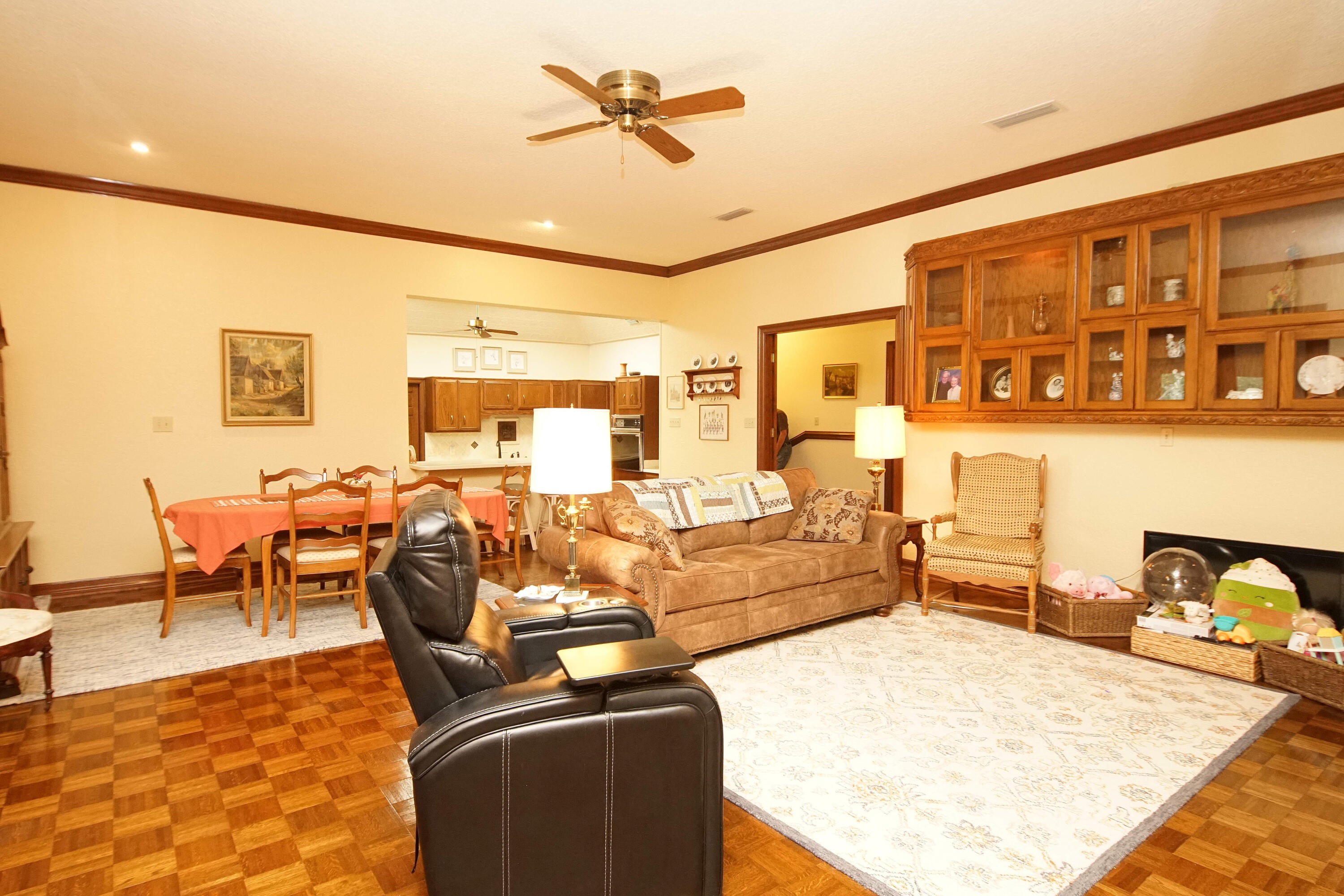 AZALEA SHORES - Residential