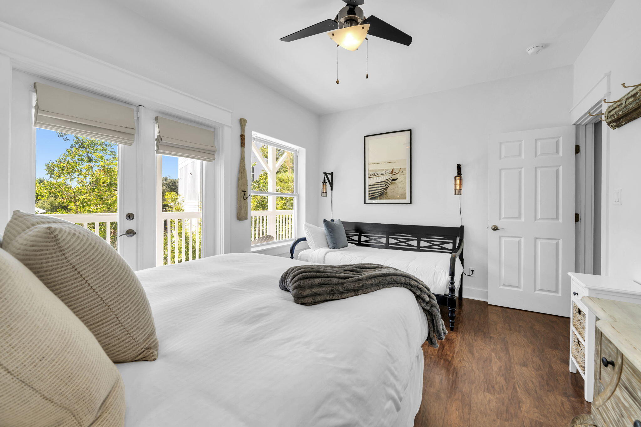 BEACH HIGHLANDS - Residential