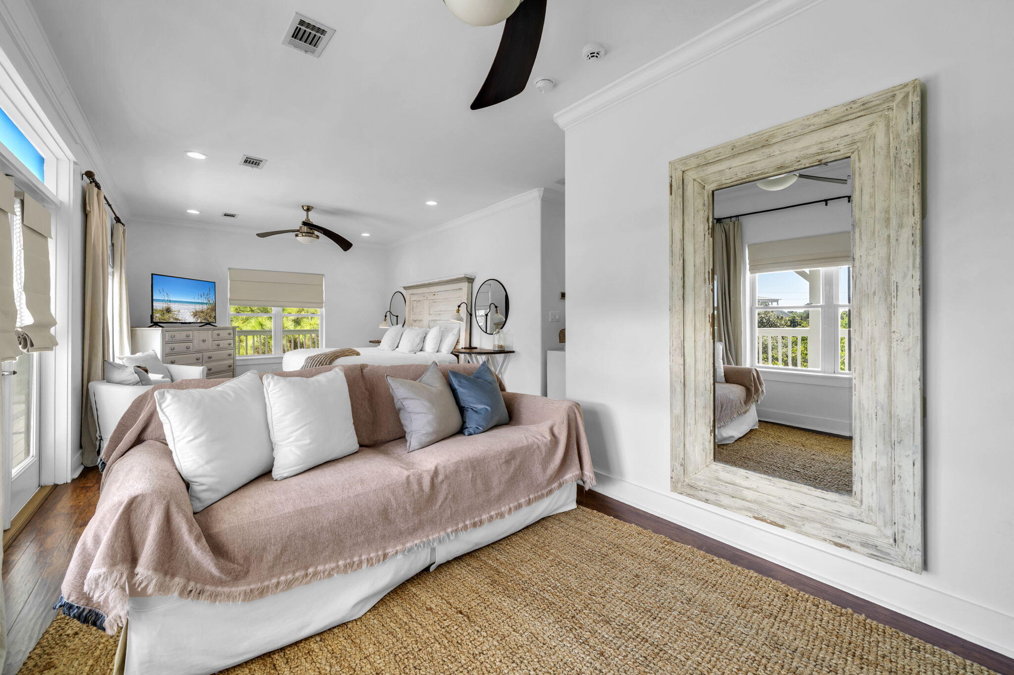BEACH HIGHLANDS - Residential