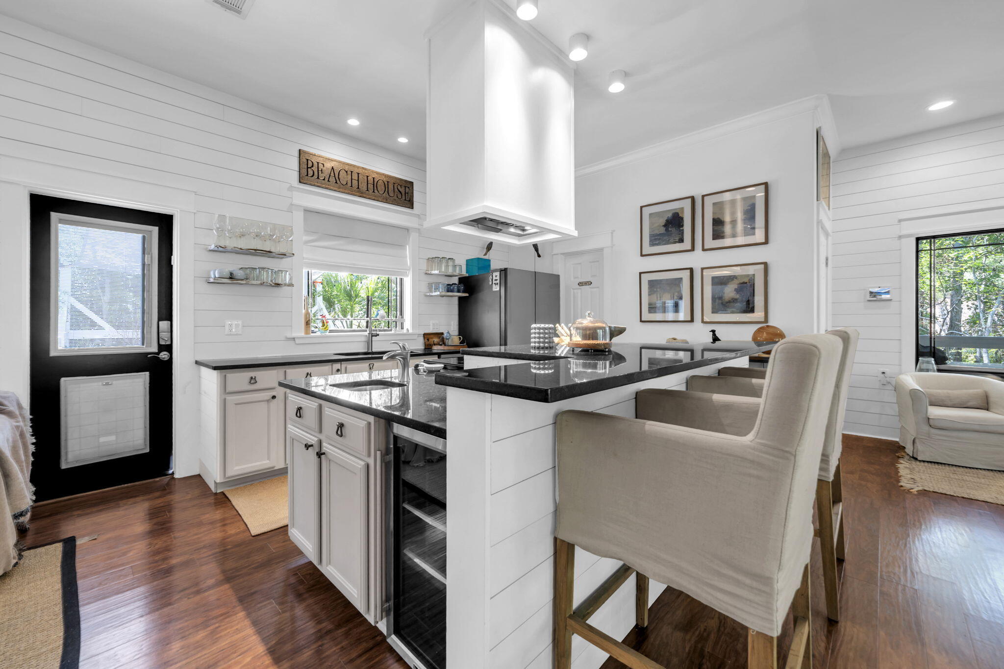 BEACH HIGHLANDS - Residential