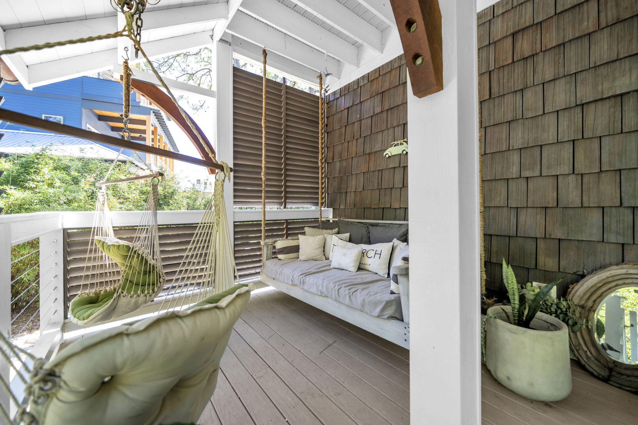 BEACH HIGHLANDS - Residential