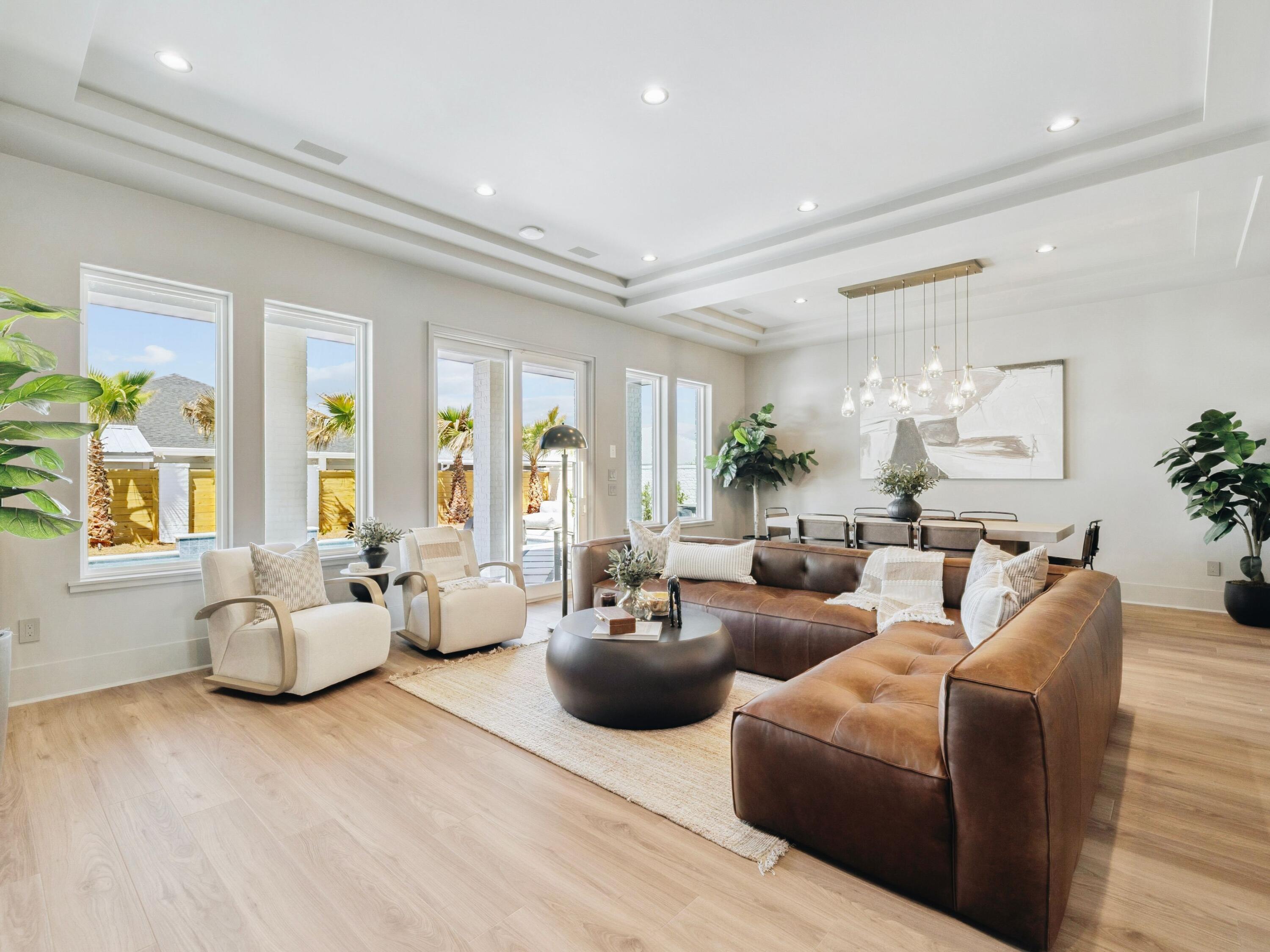 RIVIERA BEACH - Residential