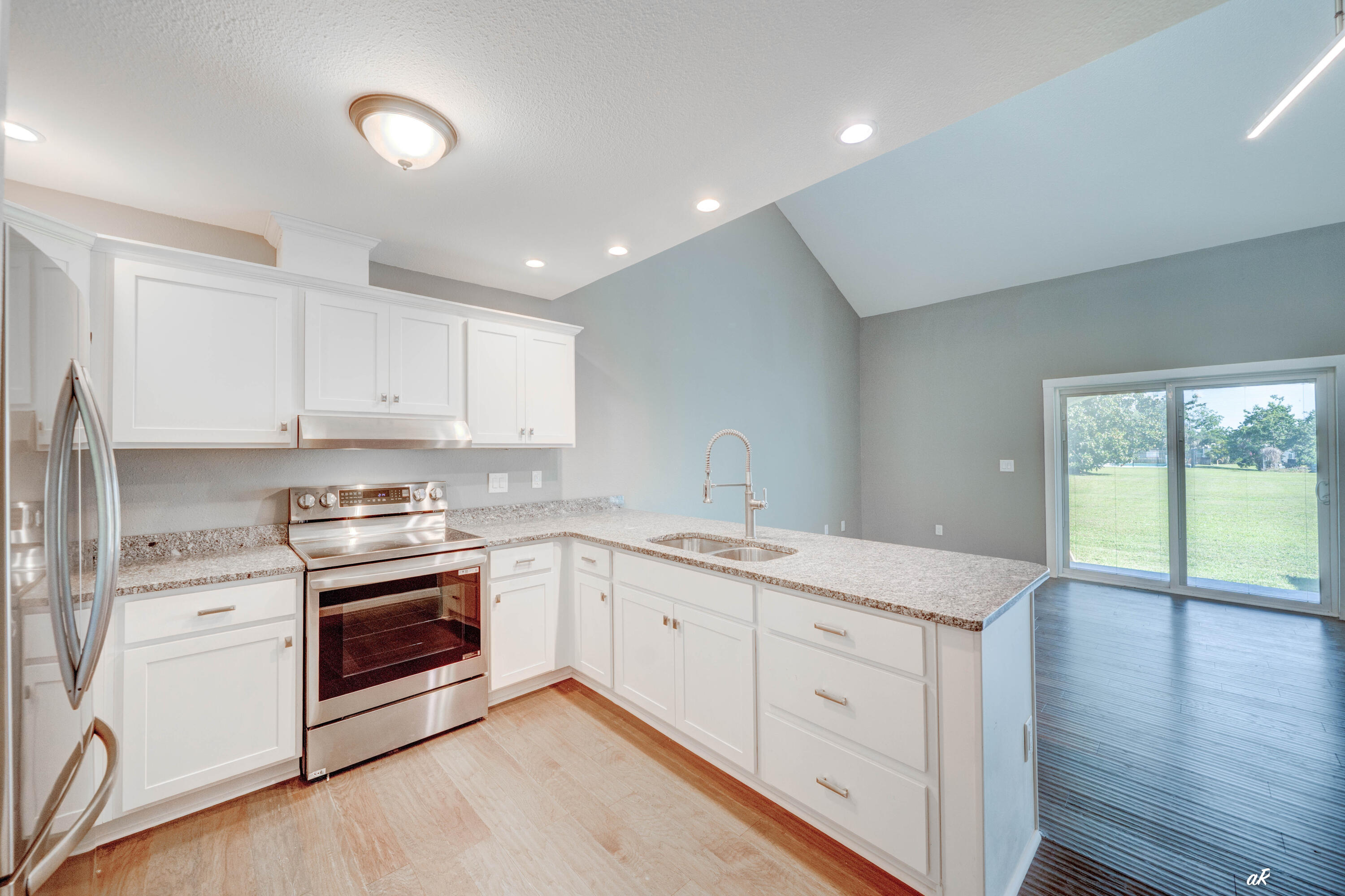 HICKORY PARK - Residential