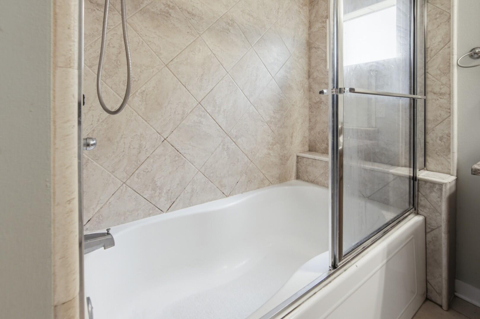 WALSH GLEN ESTATES LOT 13 - Residential