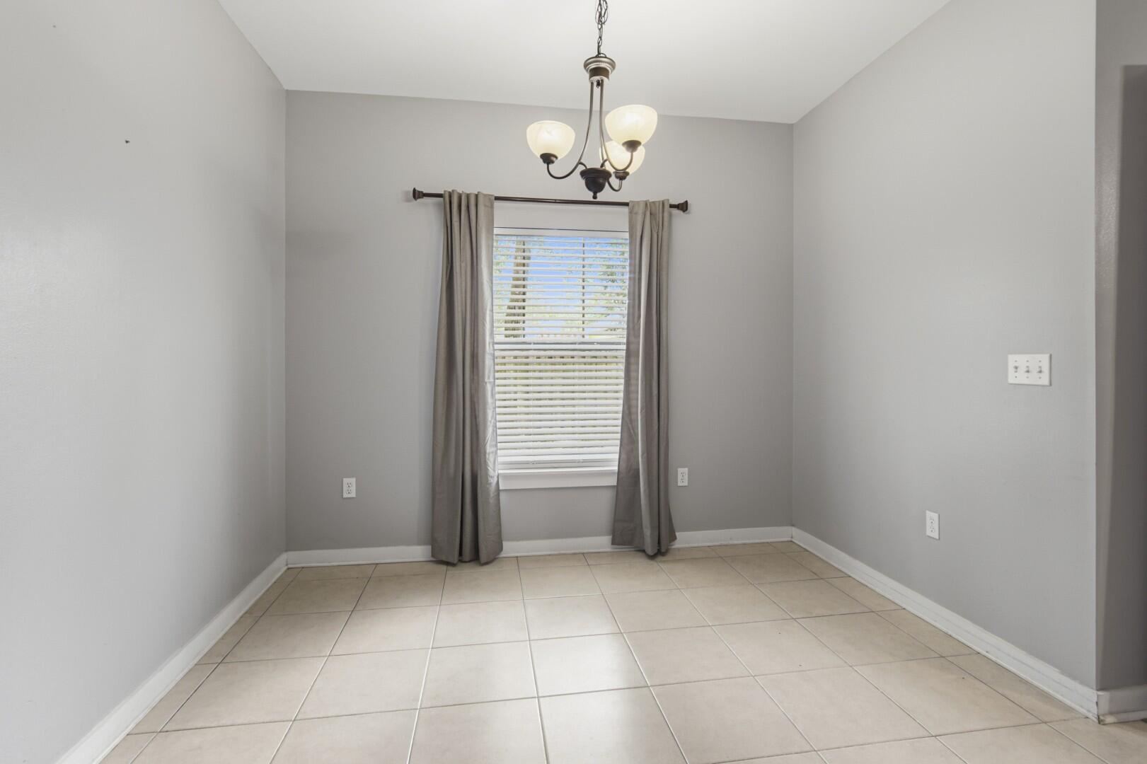 WALSH GLEN ESTATES LOT 13 - Residential