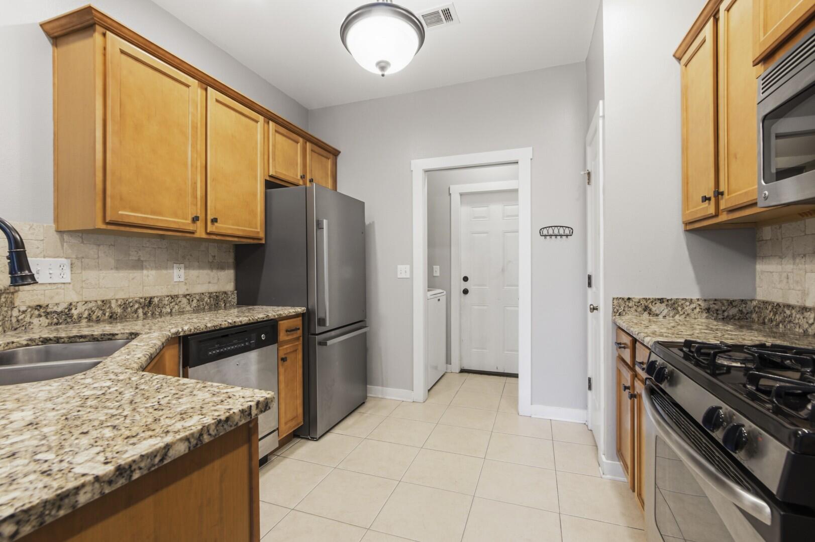 WALSH GLEN ESTATES LOT 13 - Residential