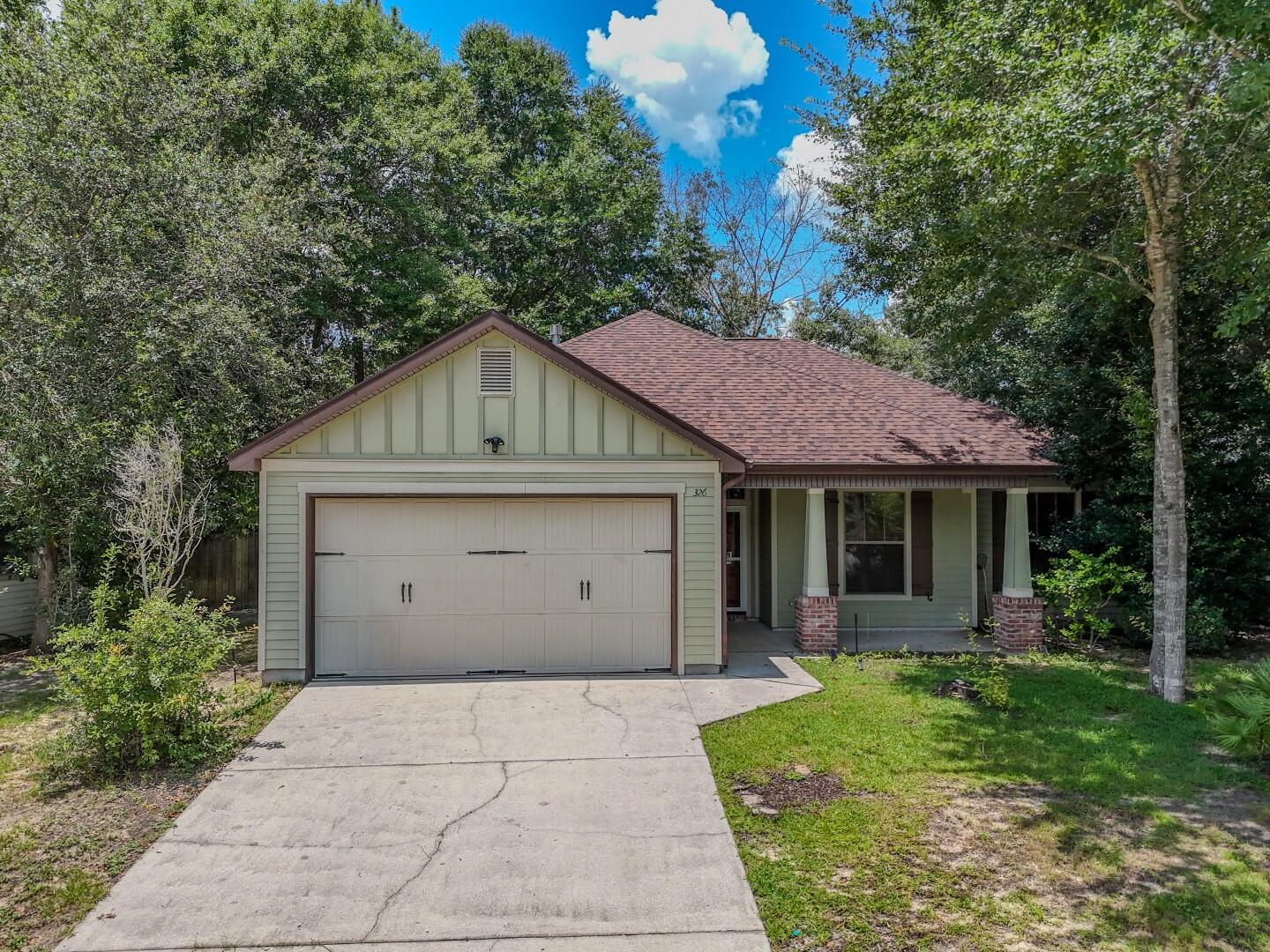 WALSH GLEN ESTATES LOT 13 - Residential