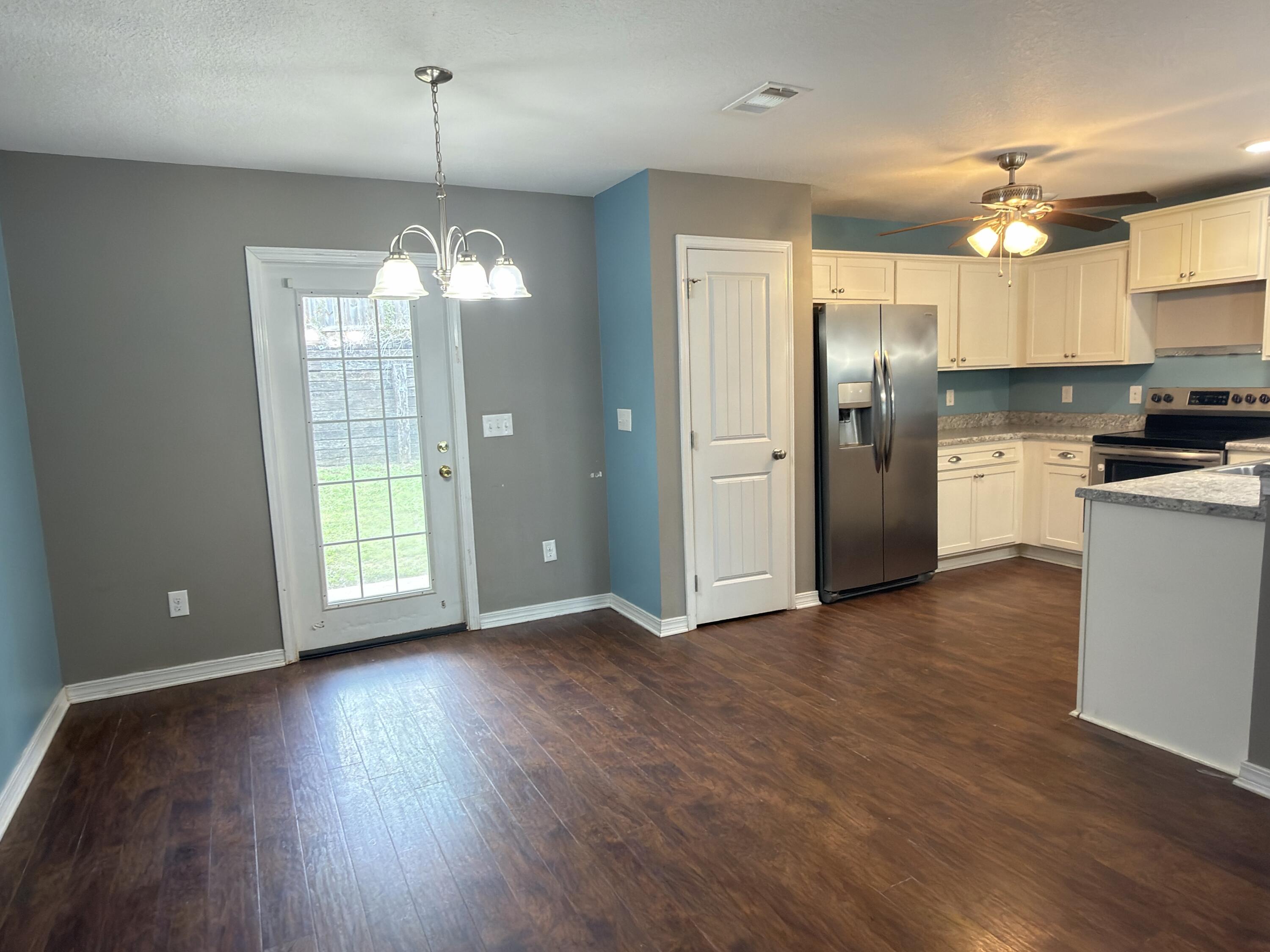 STILLWELL SOUTH - Residential