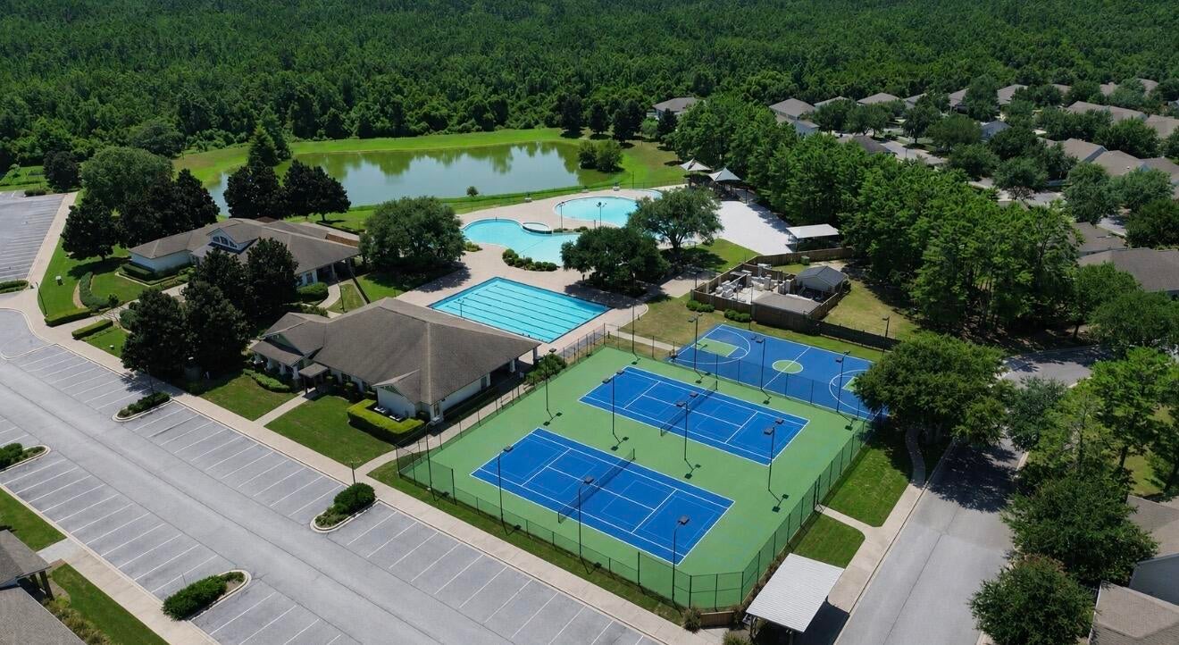 HAMMOCK BAY - Residential