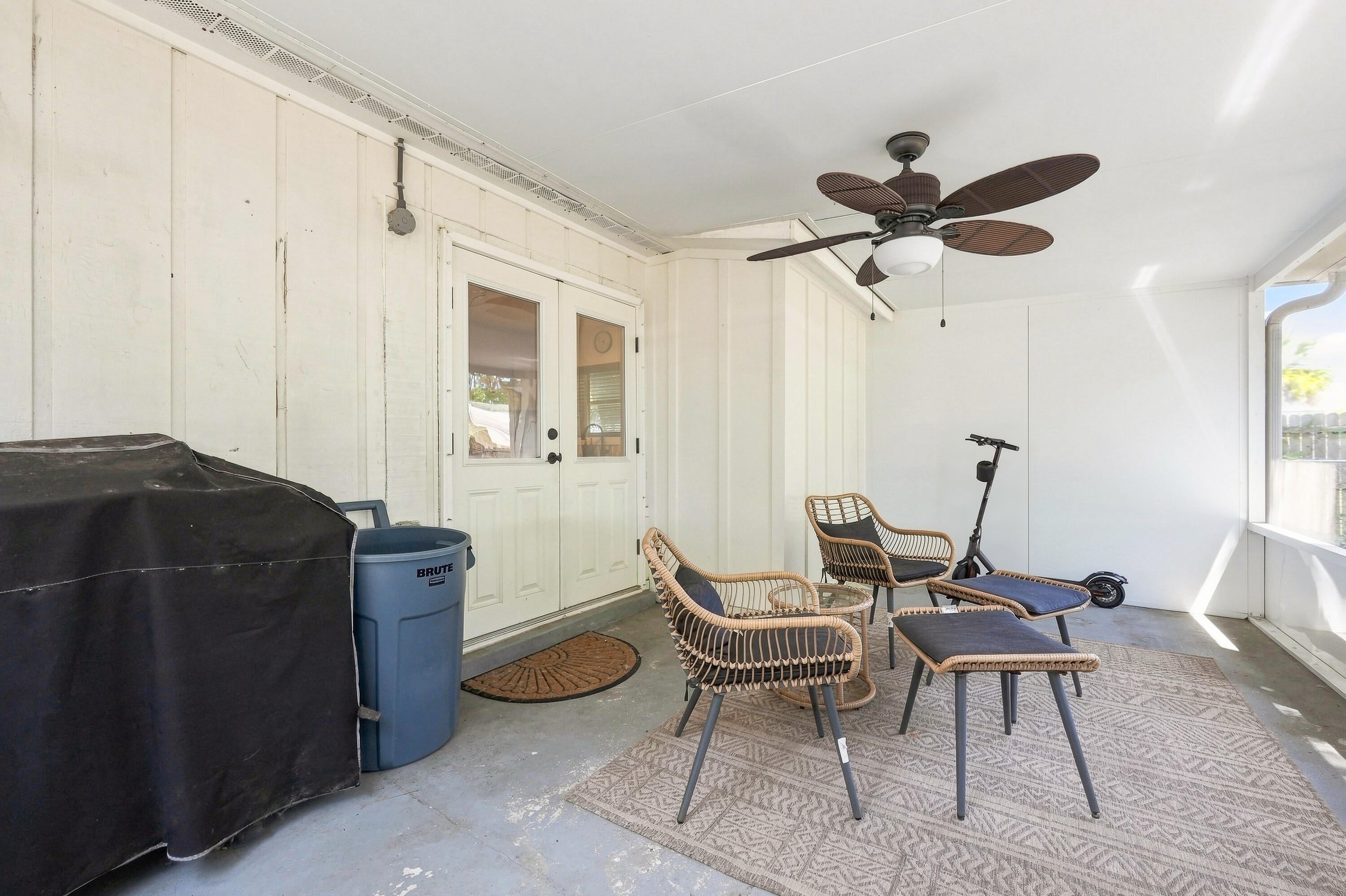 PORT DIXIE ALL OF LOTS 21 22 & E1/2 - Residential