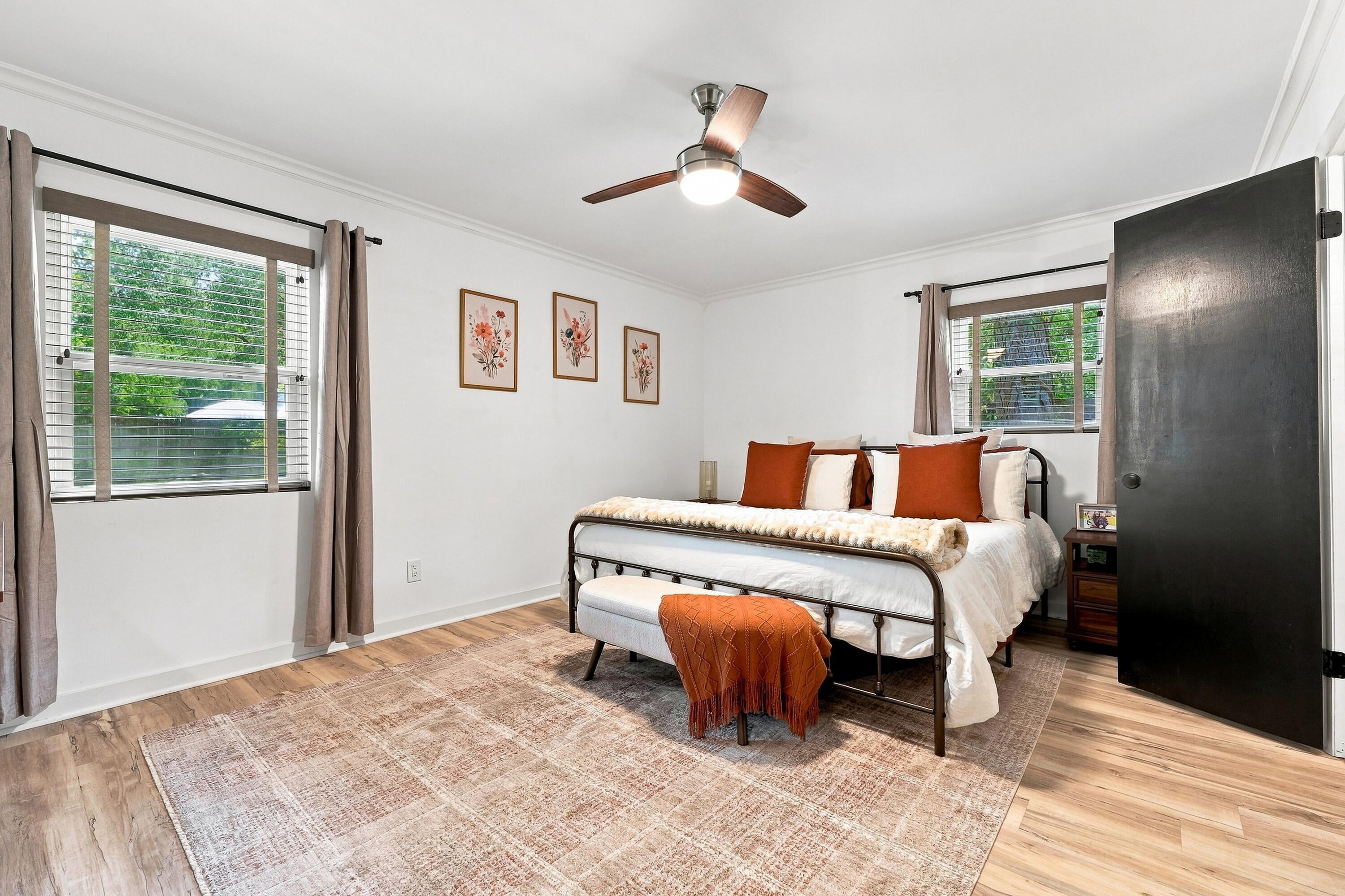 PORT DIXIE ALL OF LOTS 21 22 & E1/2 - Residential