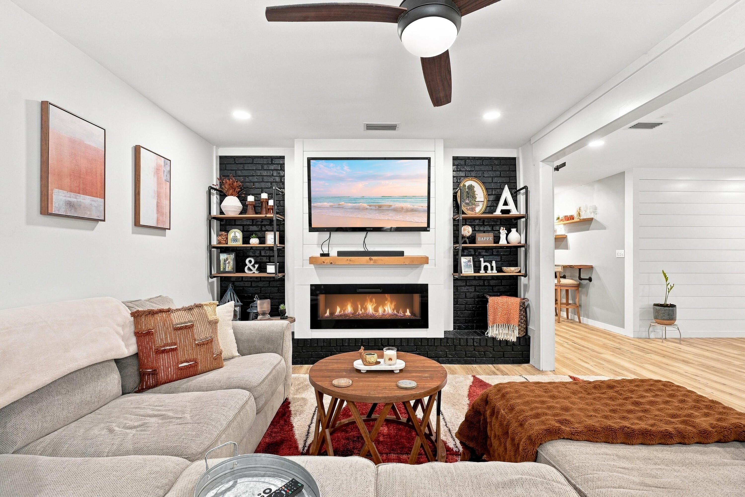 PORT DIXIE ALL OF LOTS 21 22 & E1/2 - Residential