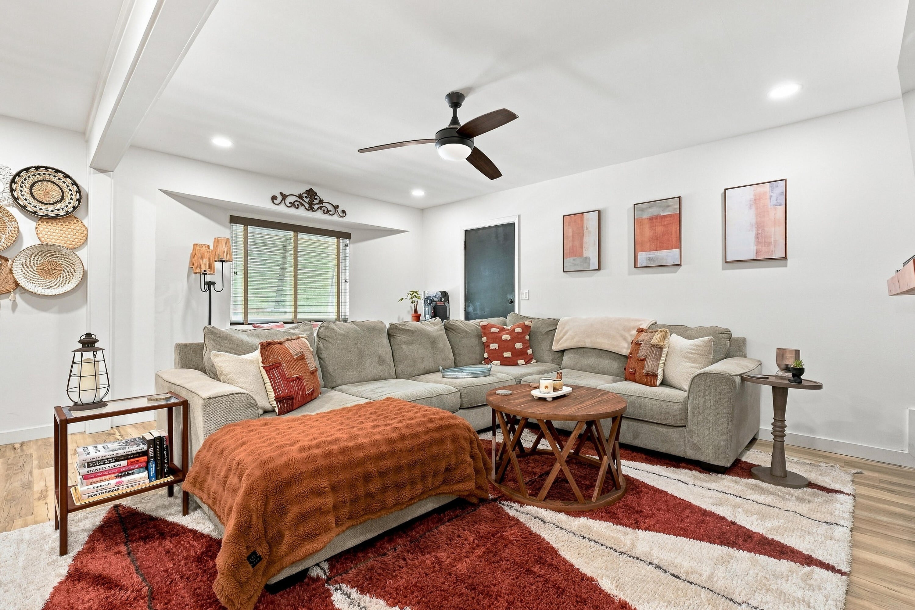 PORT DIXIE ALL OF LOTS 21 22 & E1/2 - Residential