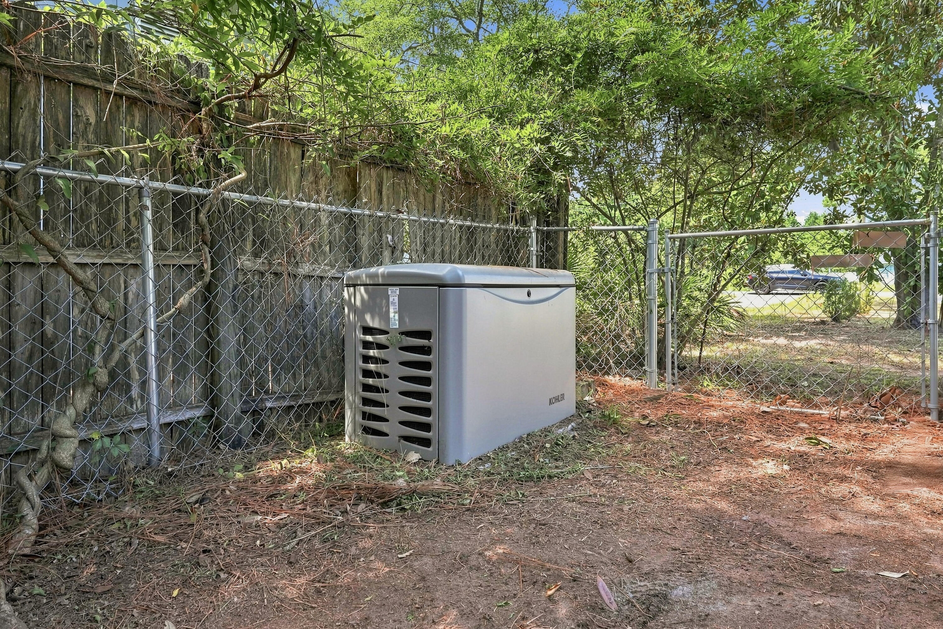 PORT DIXIE ALL OF LOTS 21 22 & E1/2 - Residential
