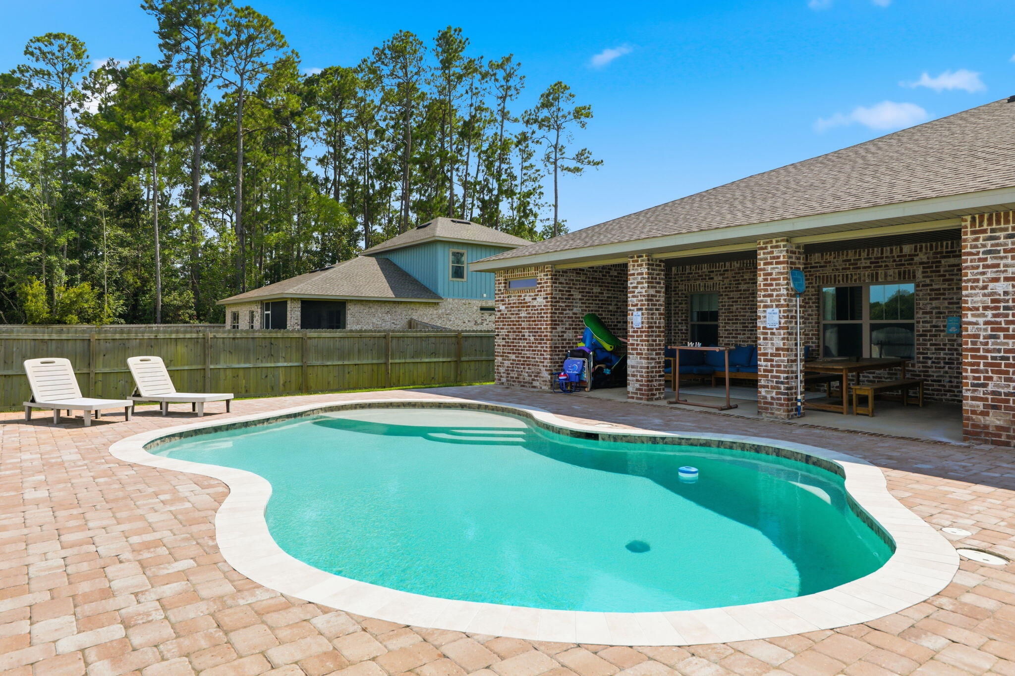LOVEWOOD - Residential