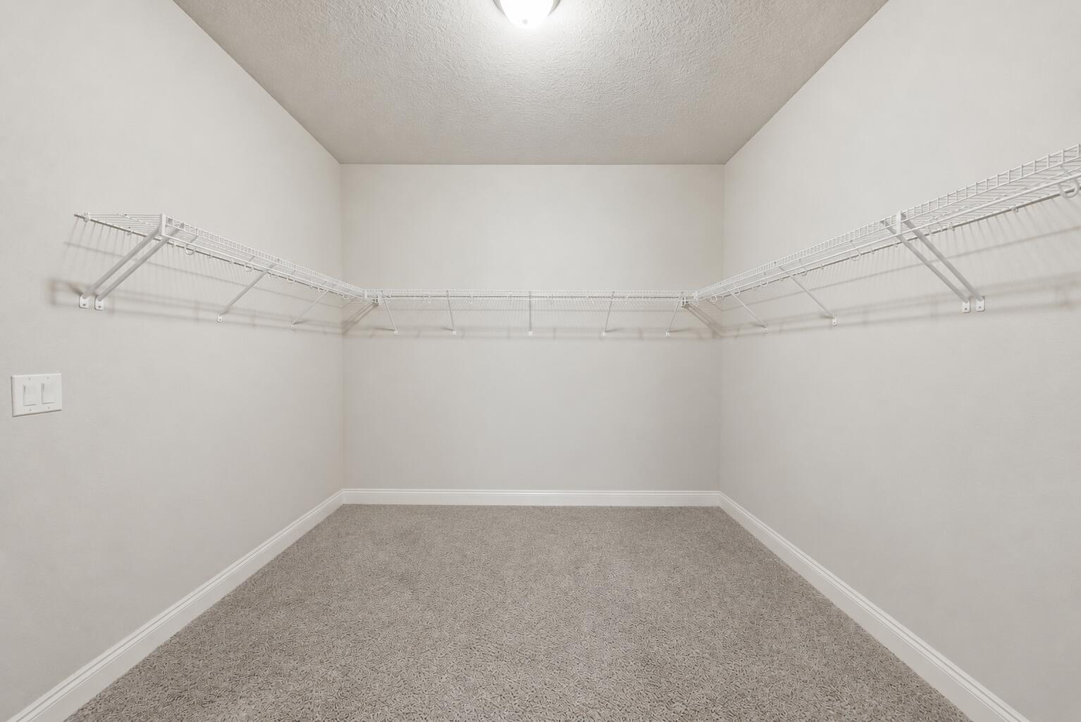 LOVEWOOD - Residential