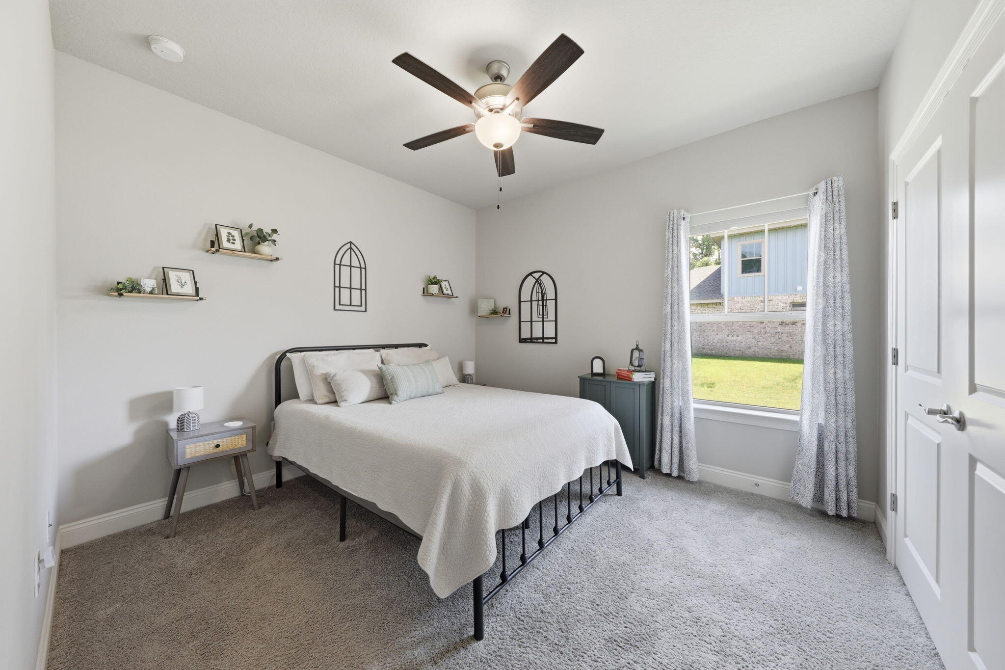 LOVEWOOD - Residential
