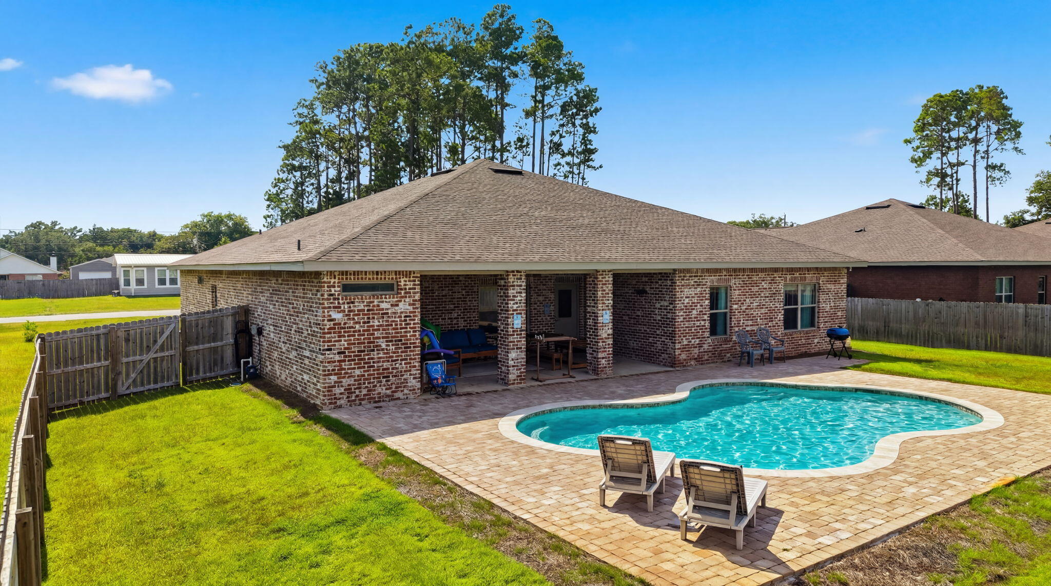LOVEWOOD - Residential