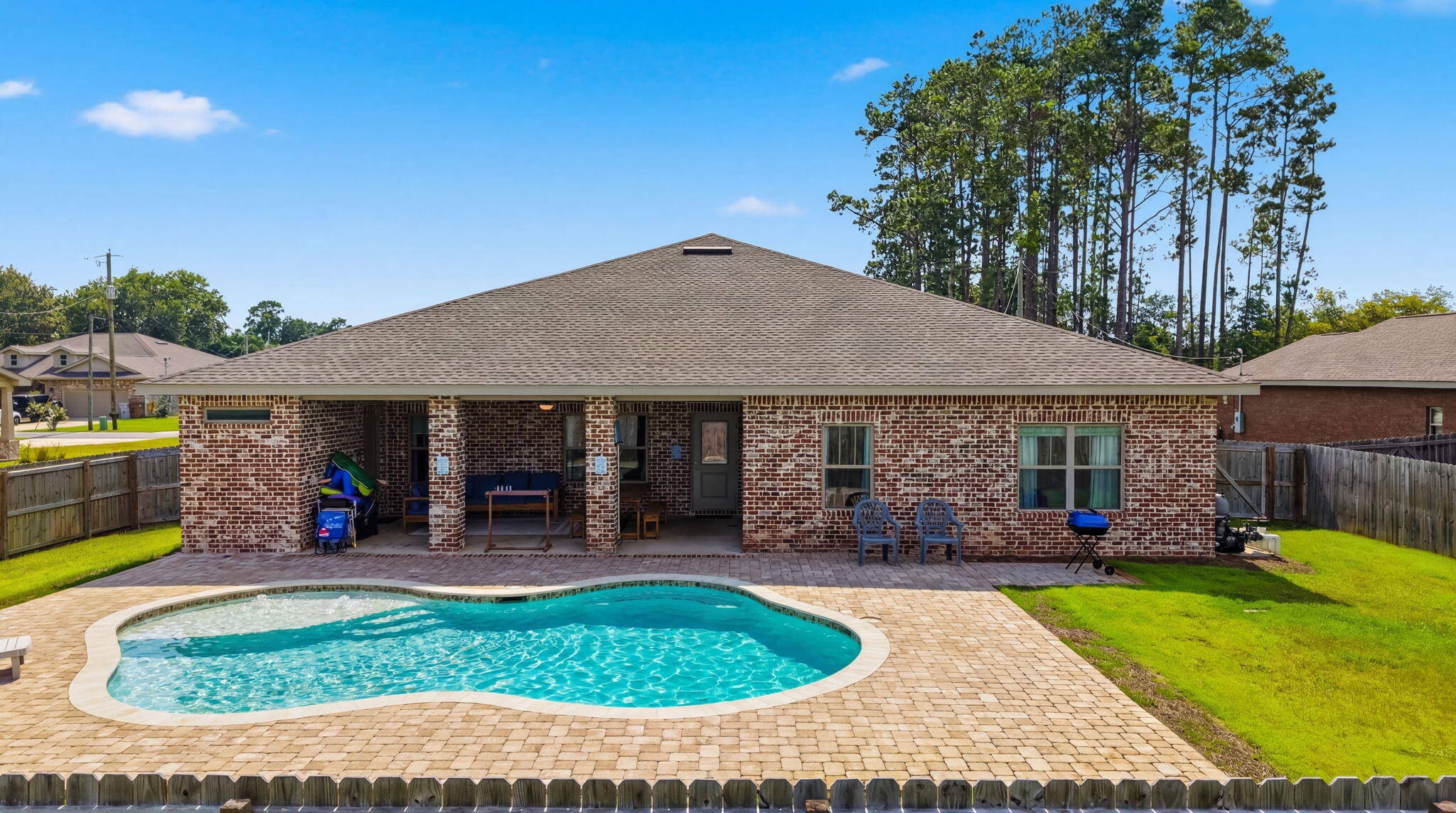 LOVEWOOD - Residential