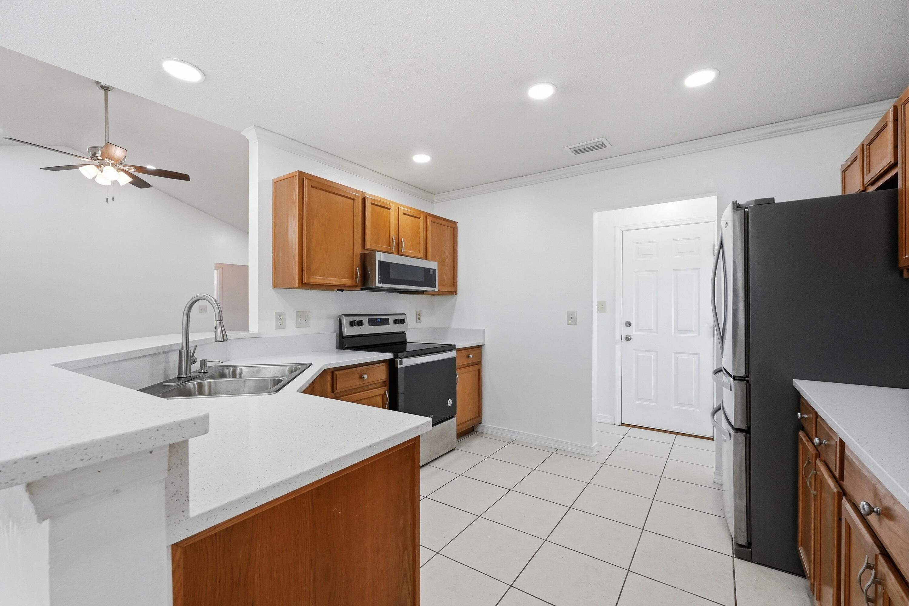 EMORY THOMAS - Residential Lease
