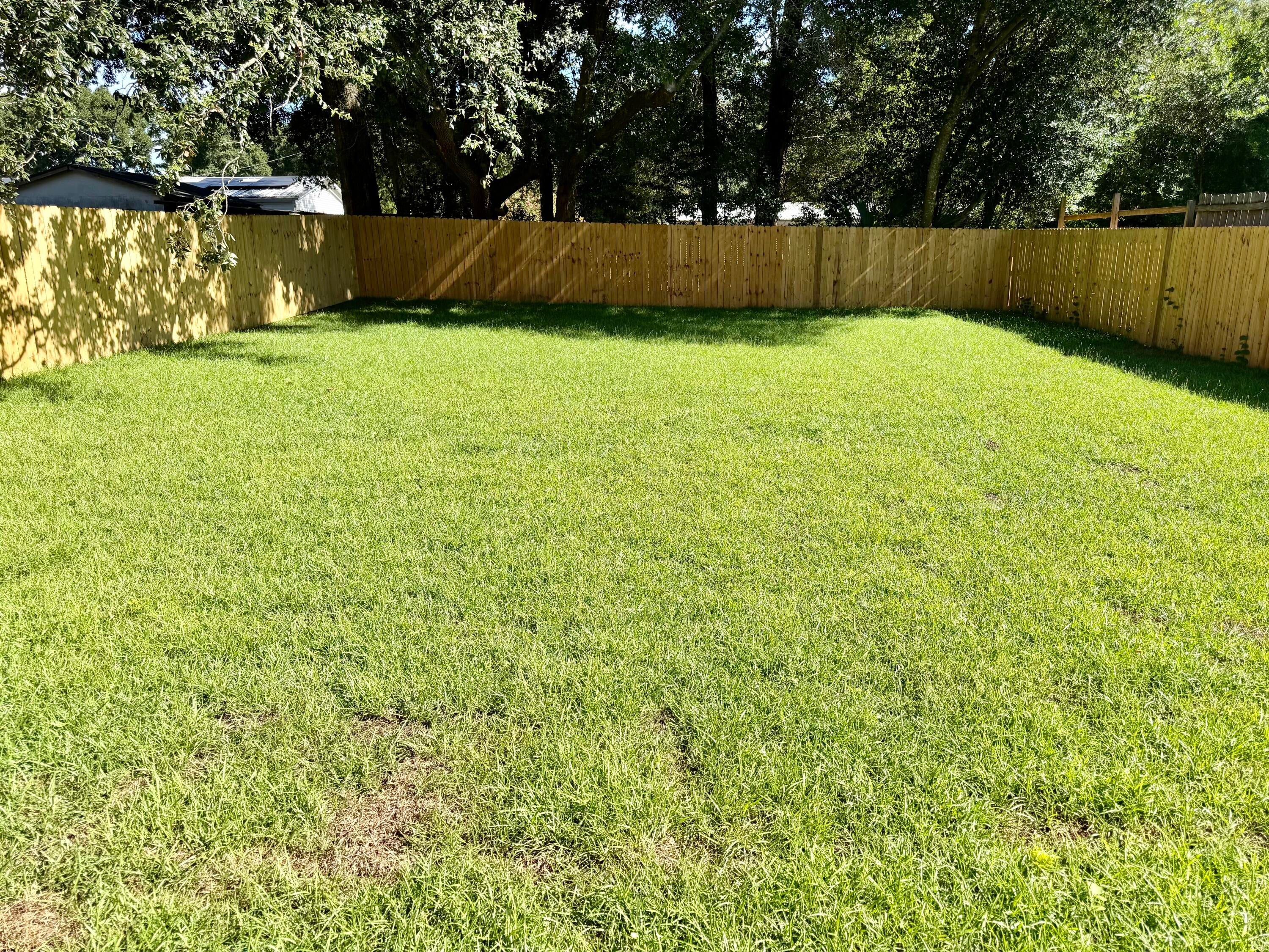 MORRIS ADDN TO CRESTVIEW - Residential Lease