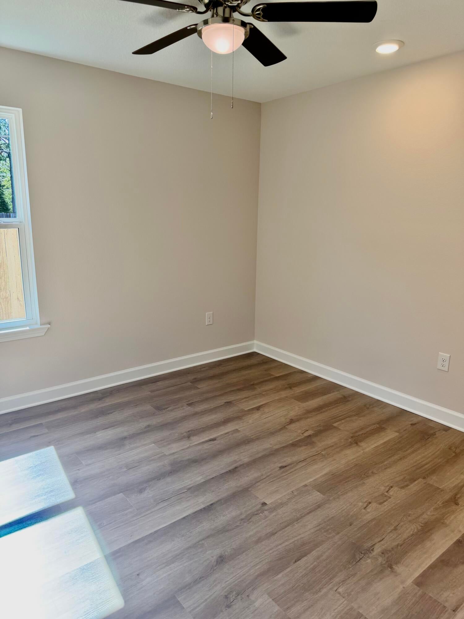 MORRIS ADDN TO CRESTVIEW - Residential Lease