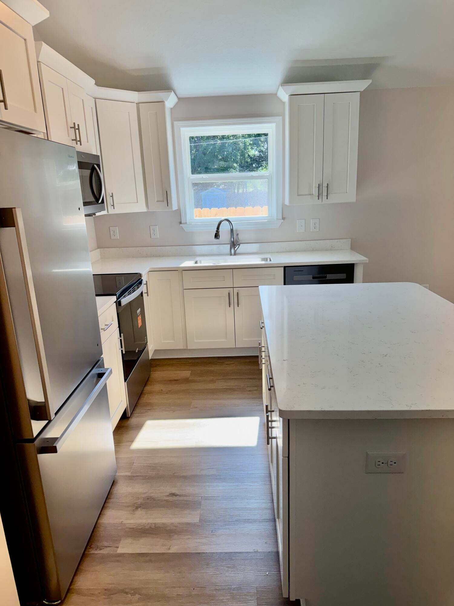 MORRIS ADDN TO CRESTVIEW - Residential Lease