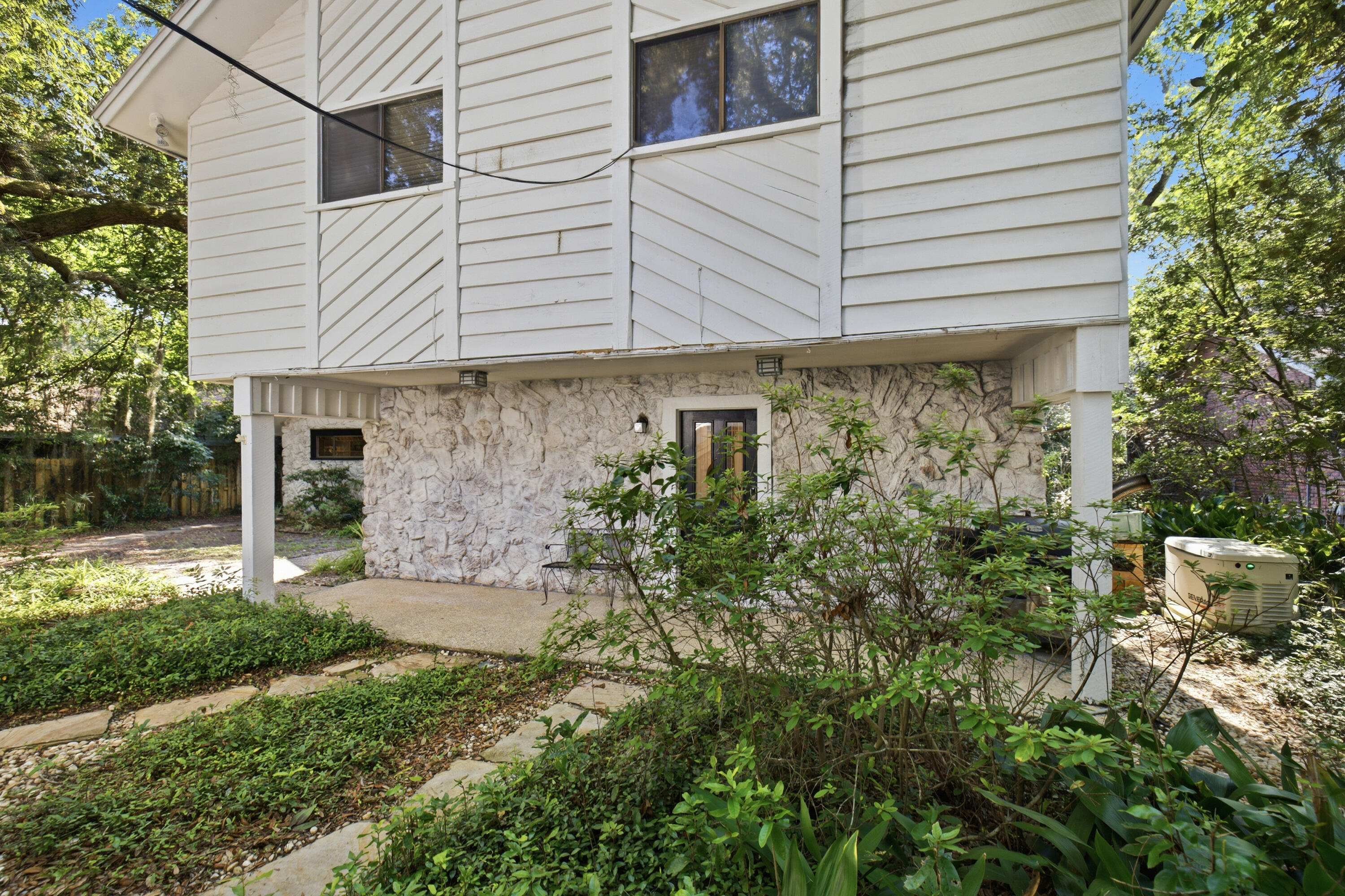 Poquito Bayou - Residential