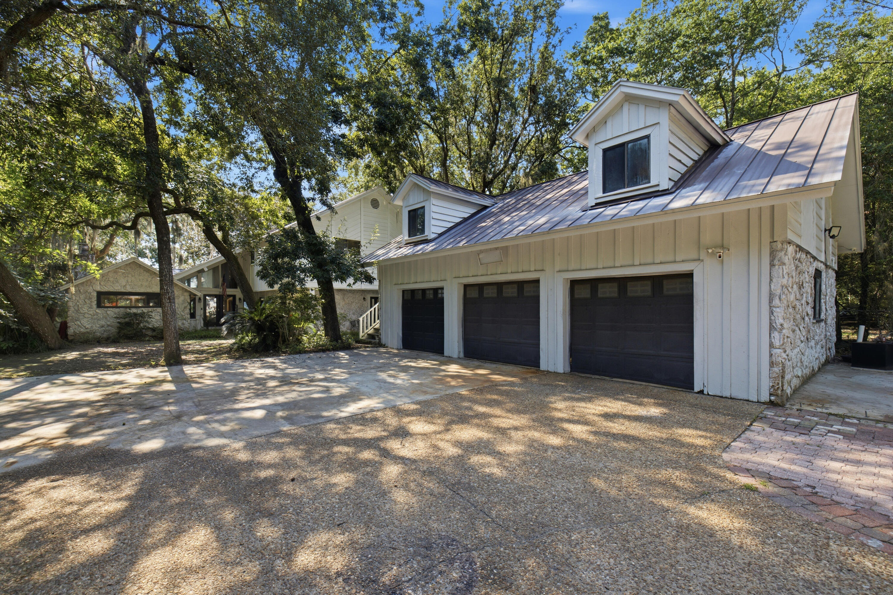 Poquito Bayou - Residential