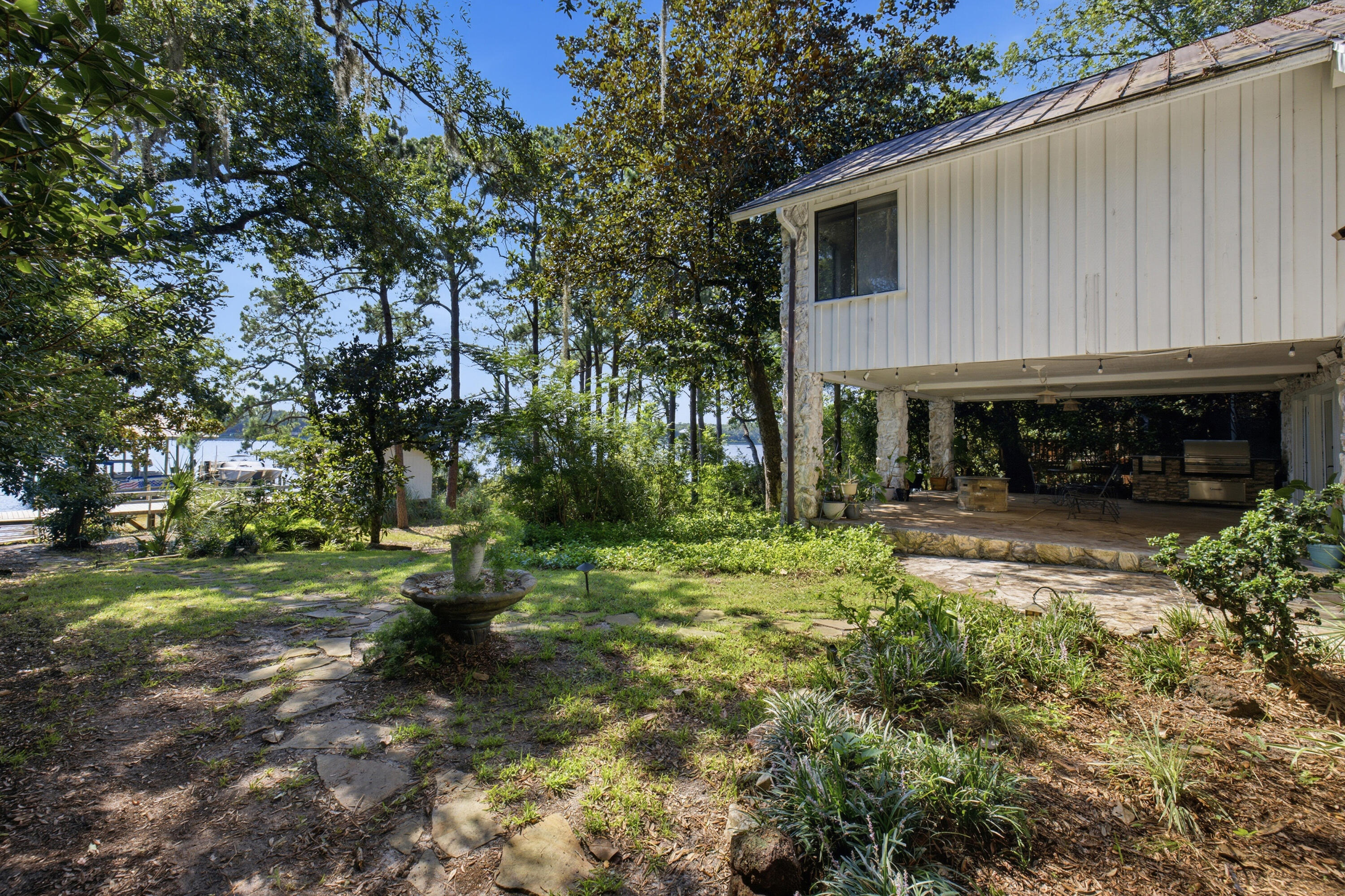 Poquito Bayou - Residential