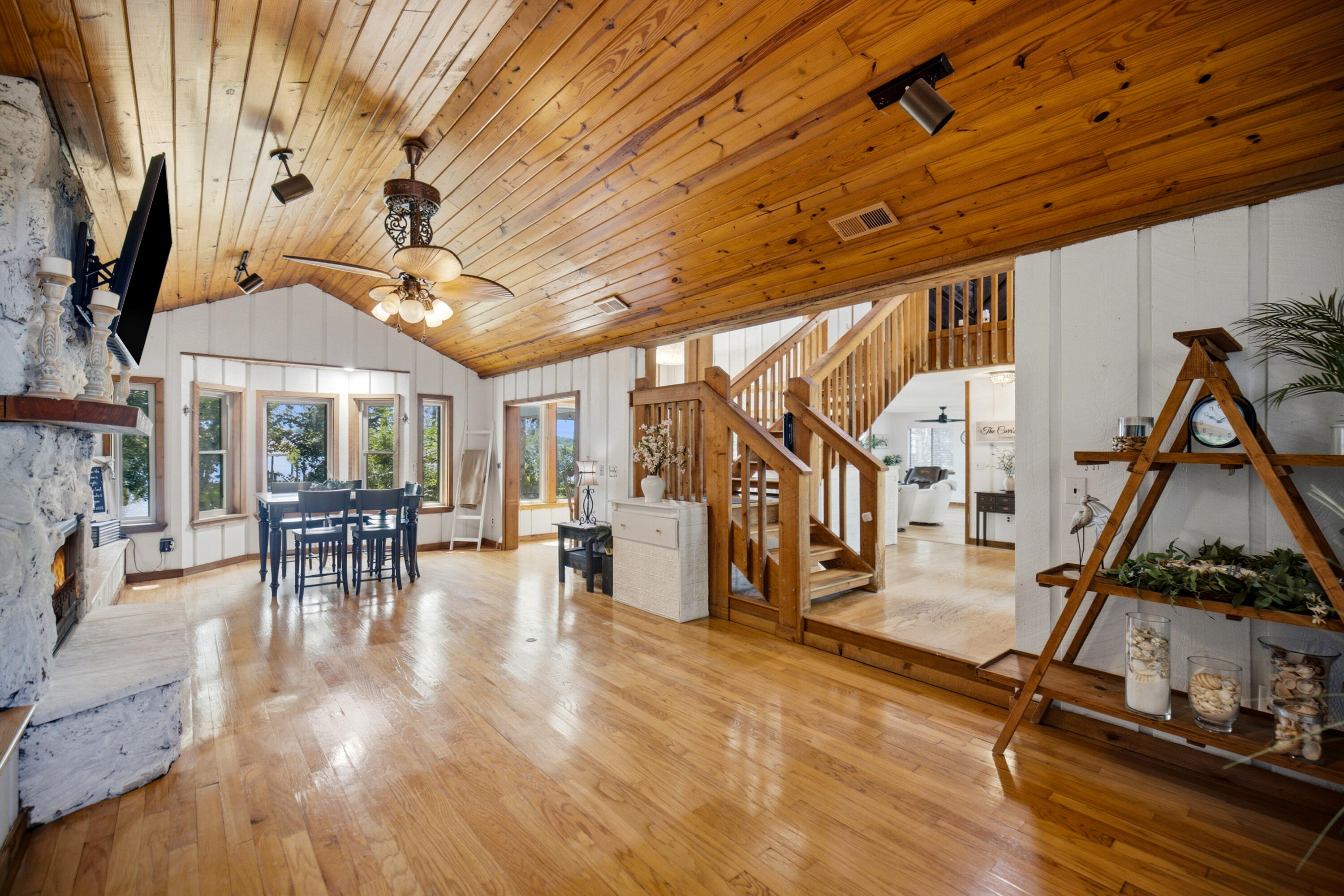 Poquito Bayou - Residential