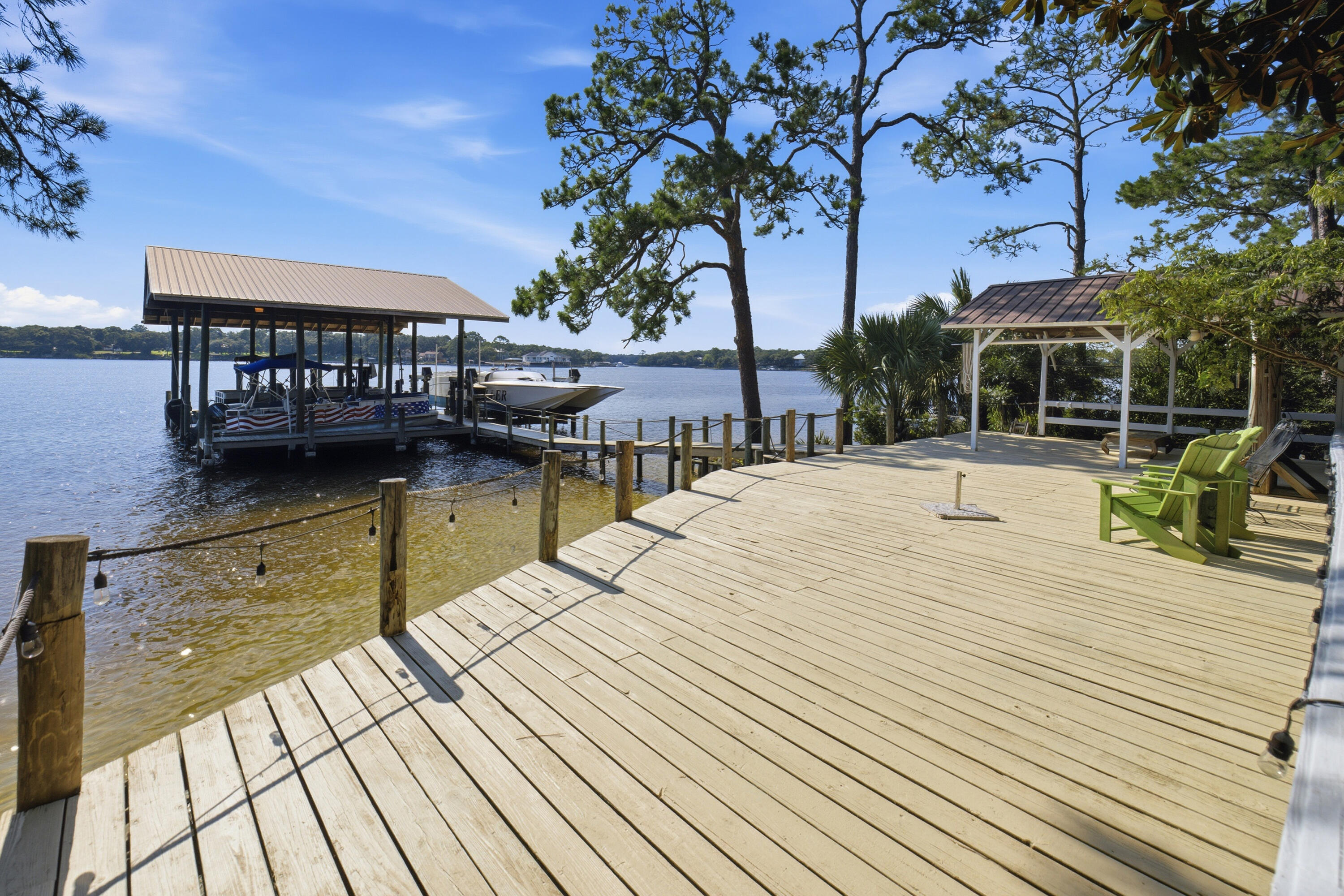 Poquito Bayou - Residential
