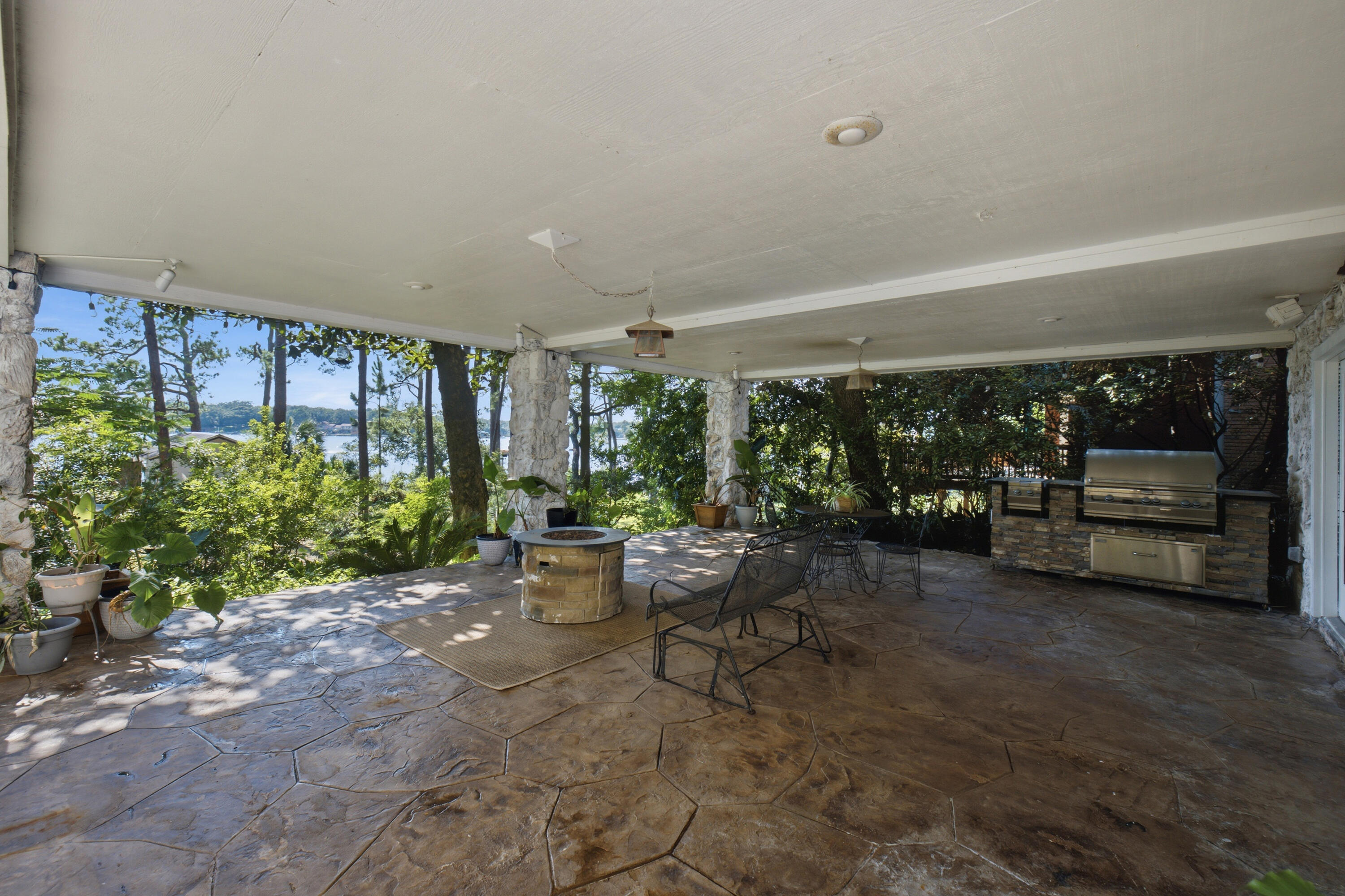 Poquito Bayou - Residential
