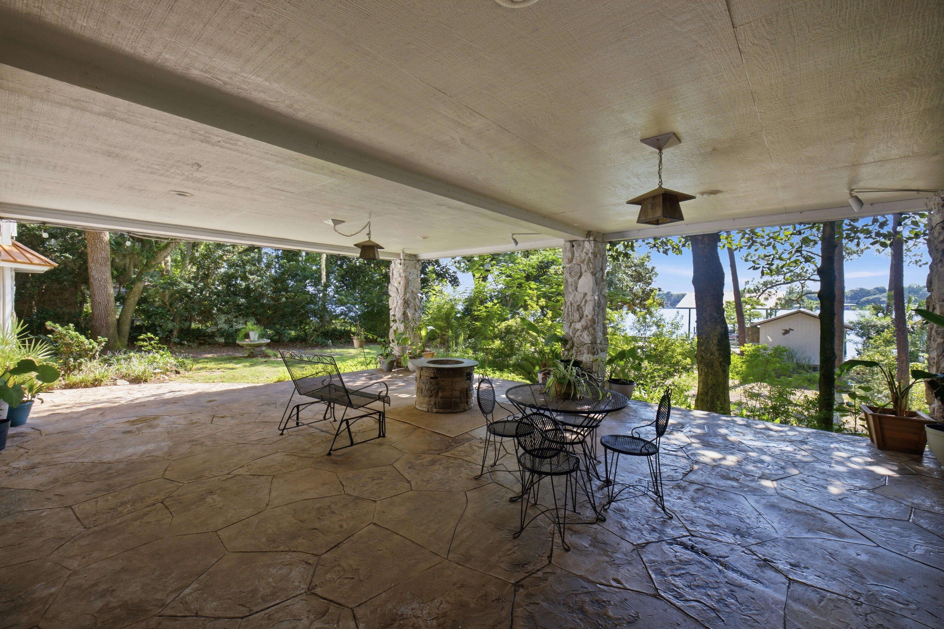 Poquito Bayou - Residential