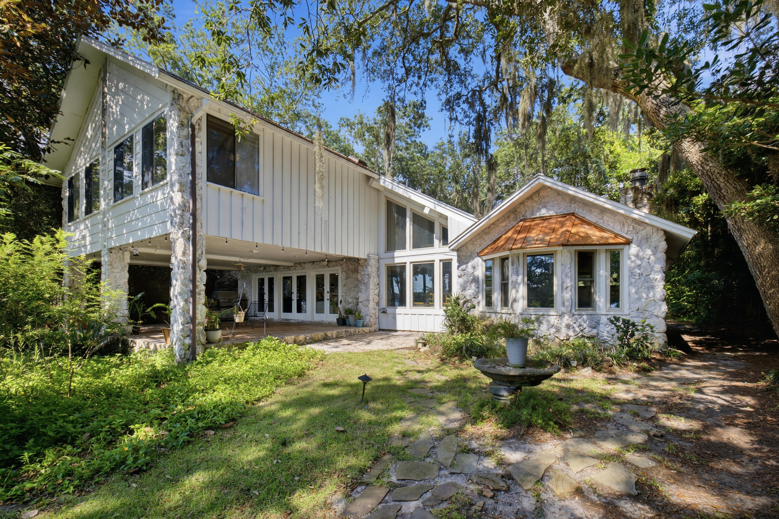 Poquito Bayou - Residential