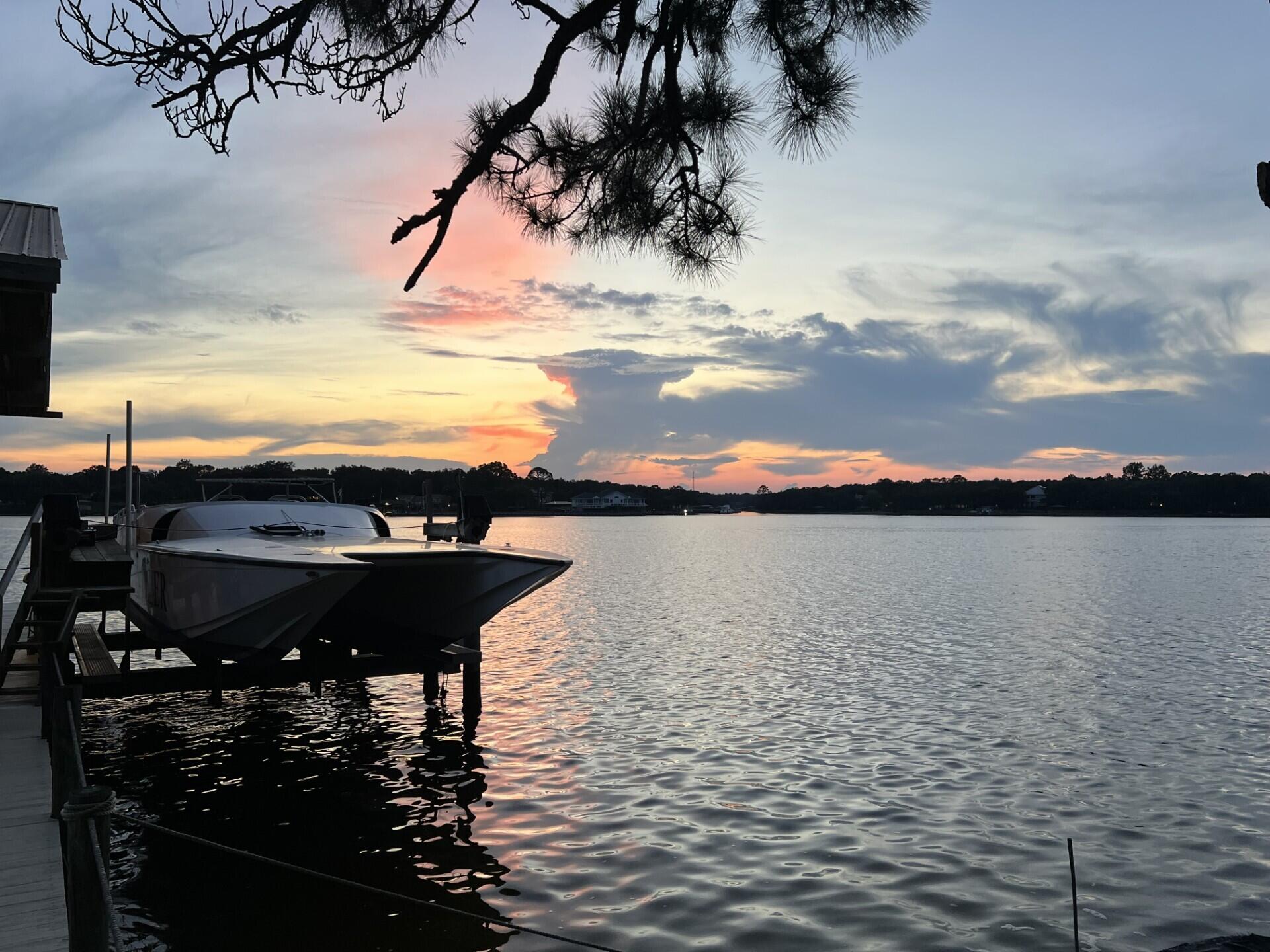 Poquito Bayou - Residential