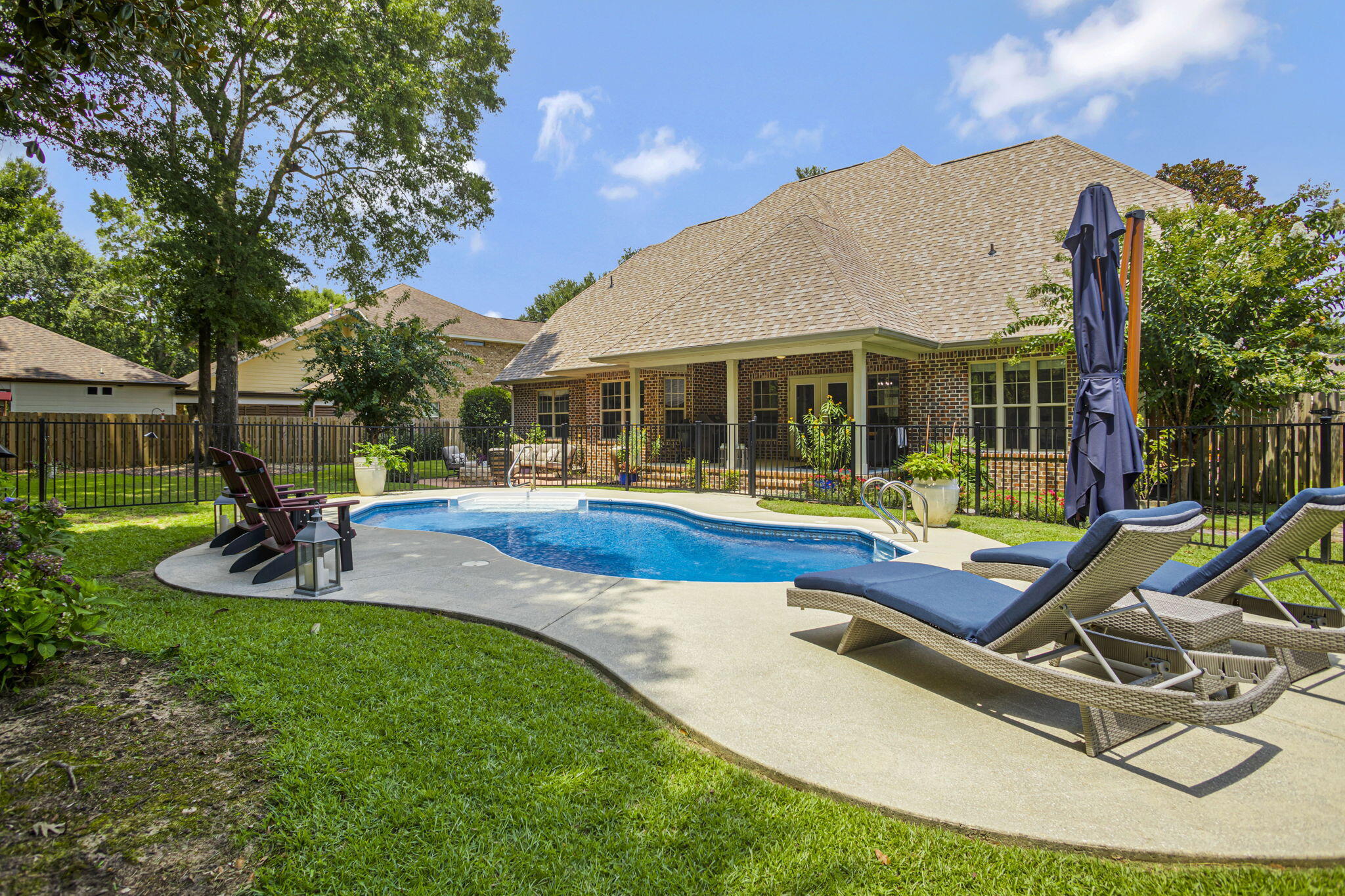 NATURES TRAIL - Residential